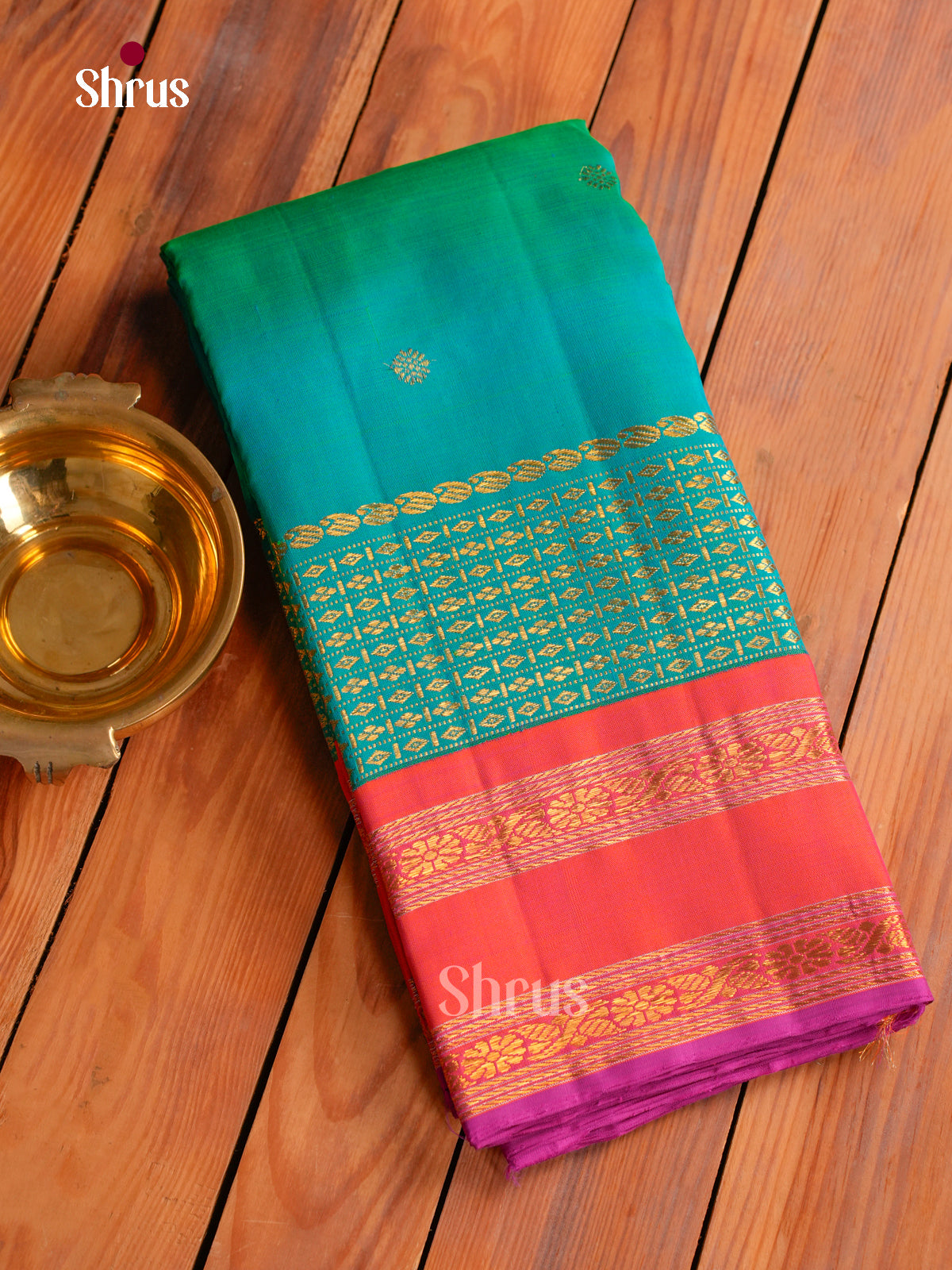Kanchipuram silk Saree - EGS03204