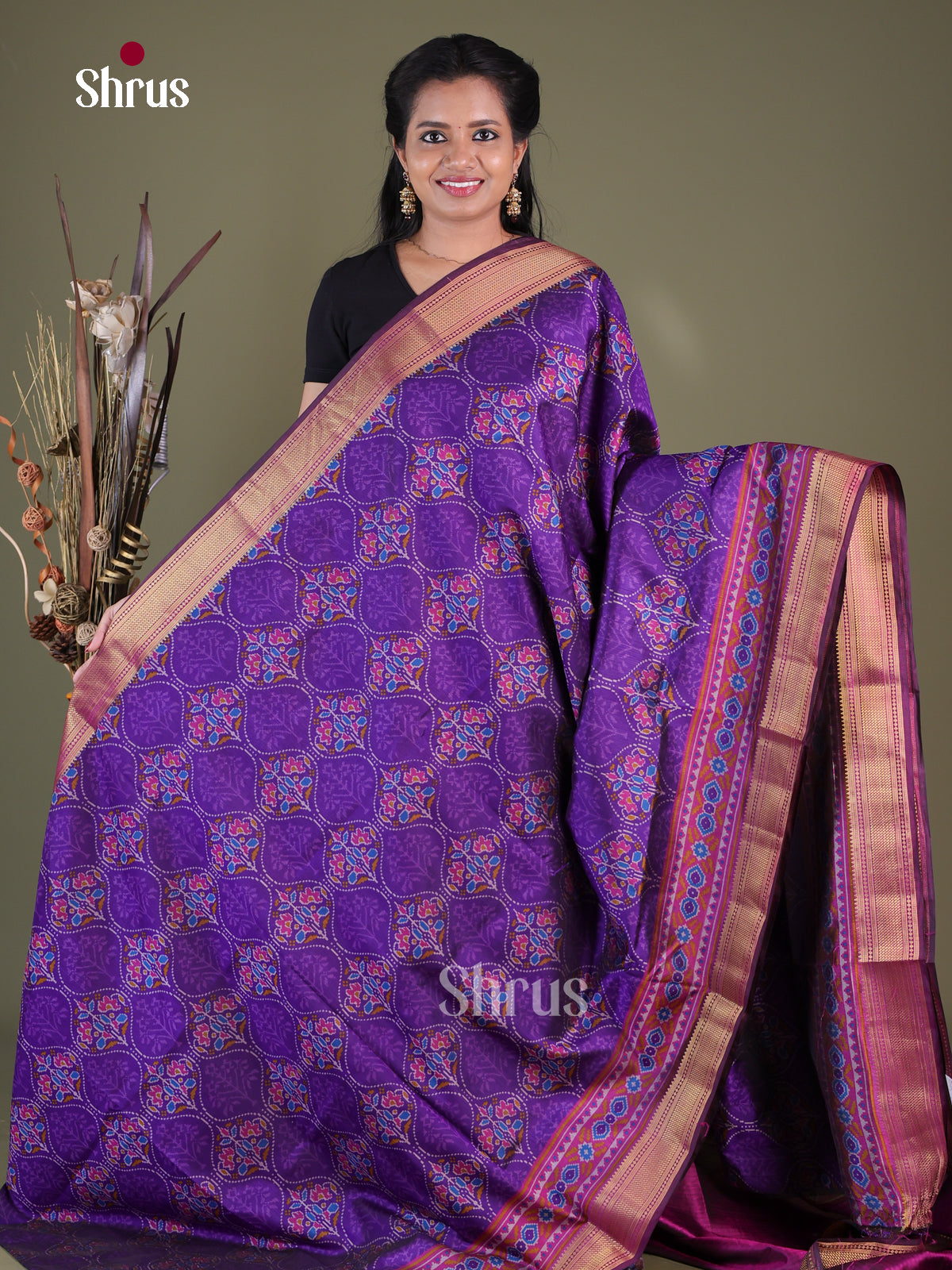 Semi Patola Saree - EGS21079