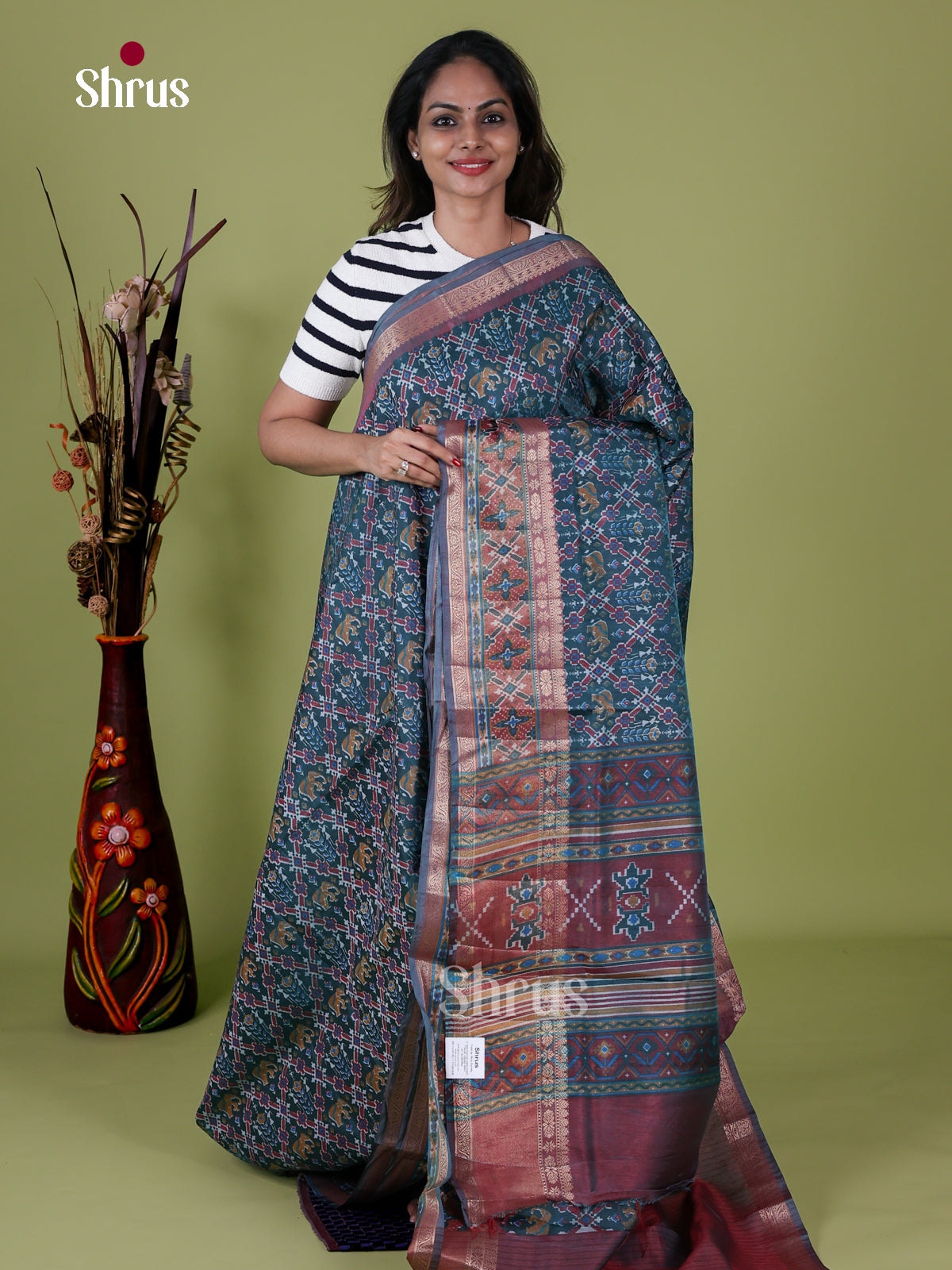 Semi Patola Saree - EH04104