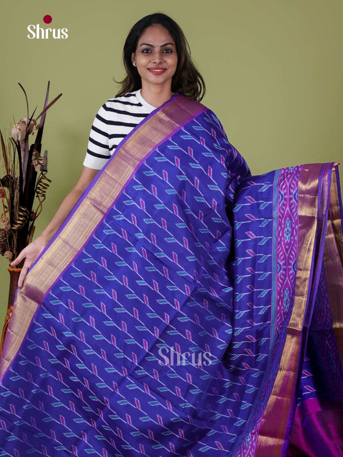 Semi Patola Saree - EH18040