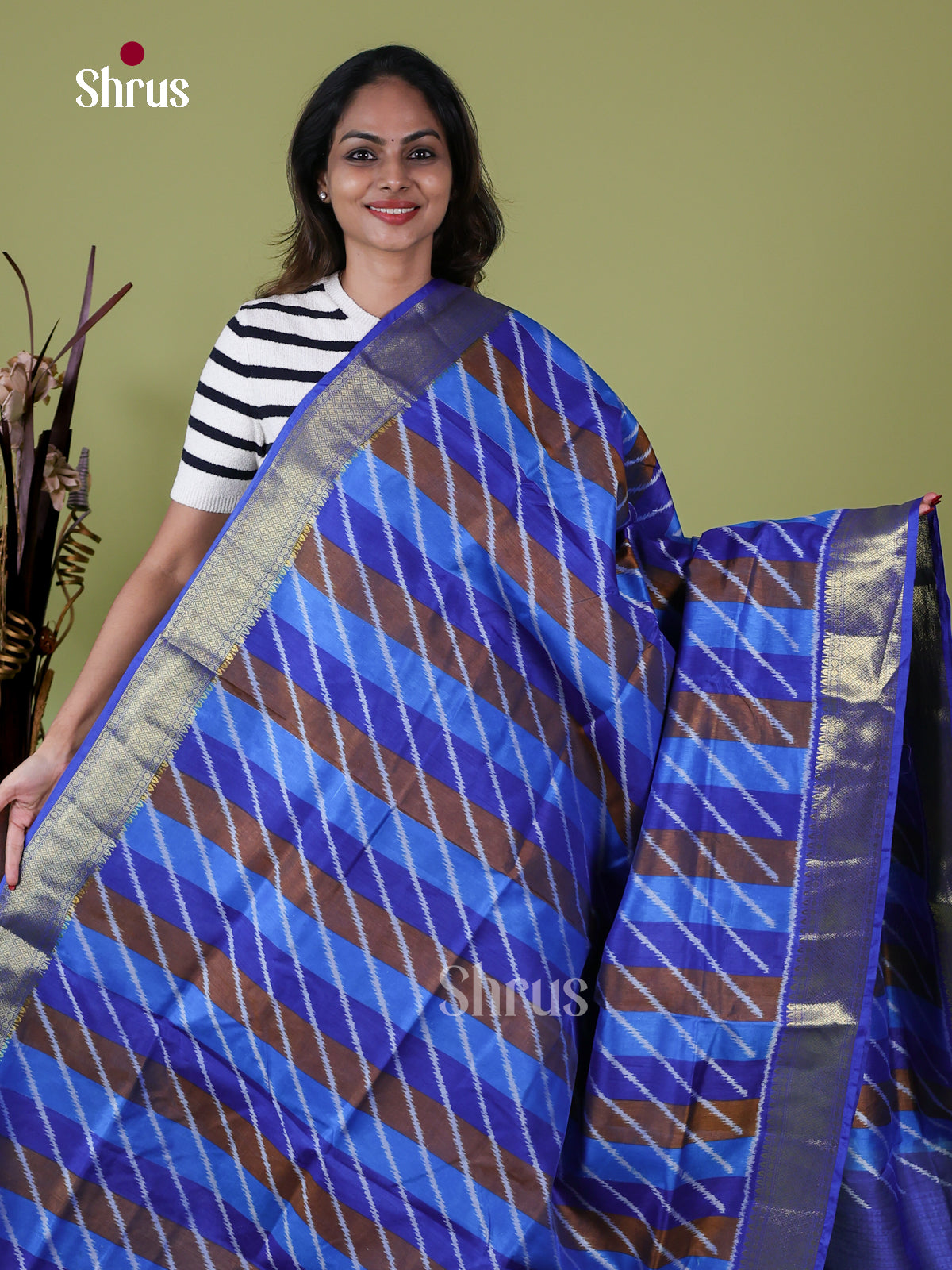 Semi Patola Saree - EH18045