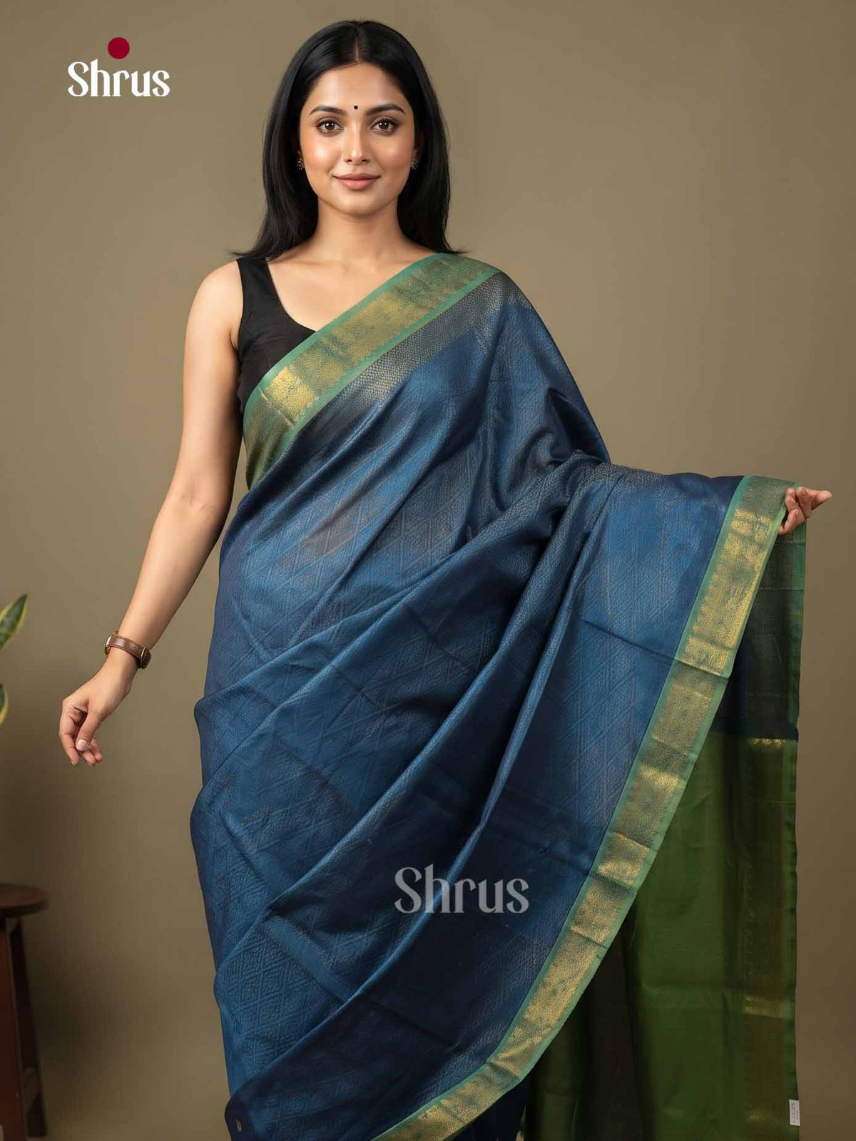 Silk Cotton Saree - EI01365
