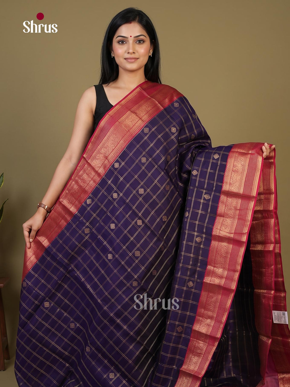Kanchipuram silk Saree - EI02332