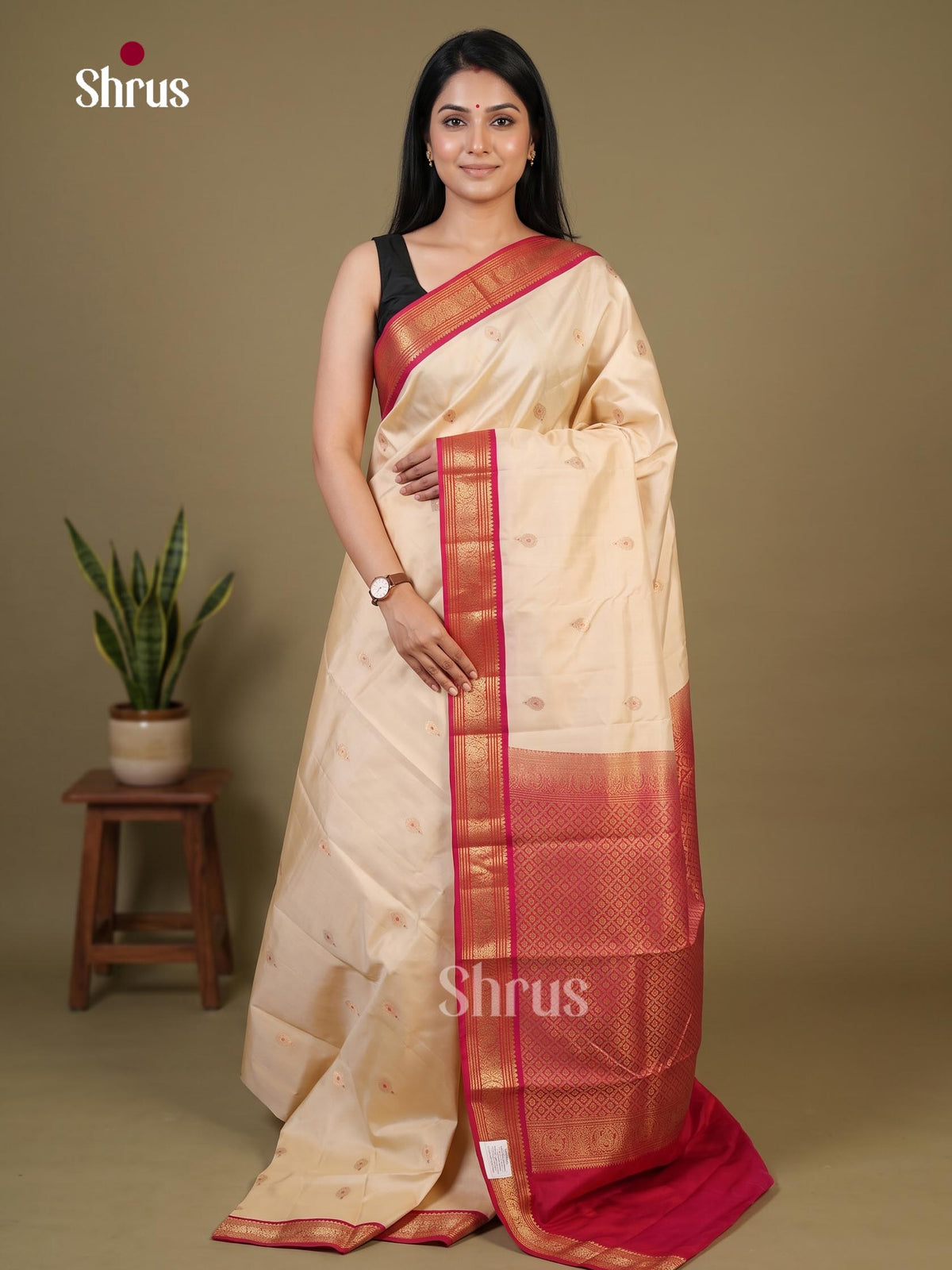 Kanchipuram silk Saree - EI02342