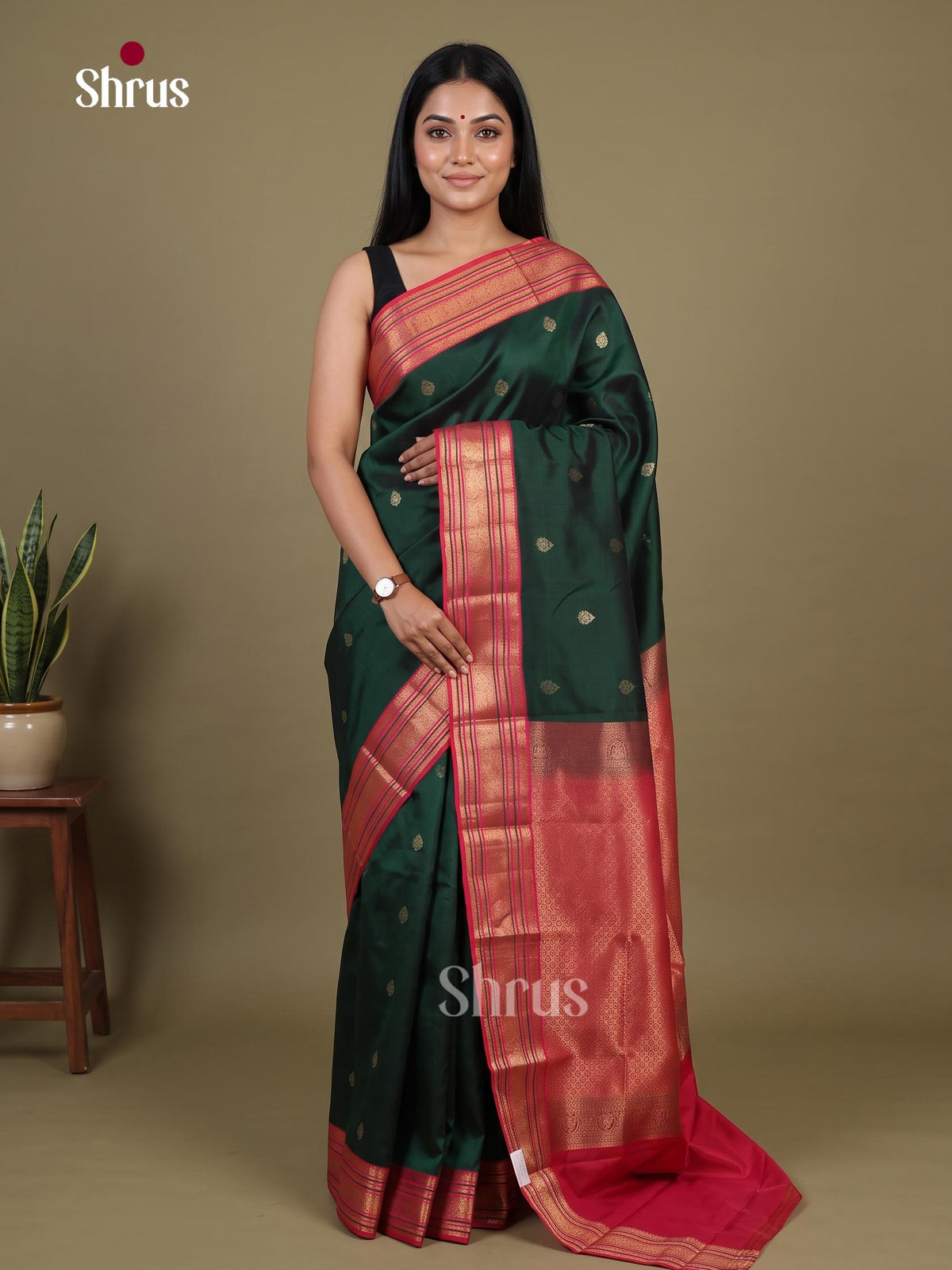 Kanchipuram silk Saree - EI02344