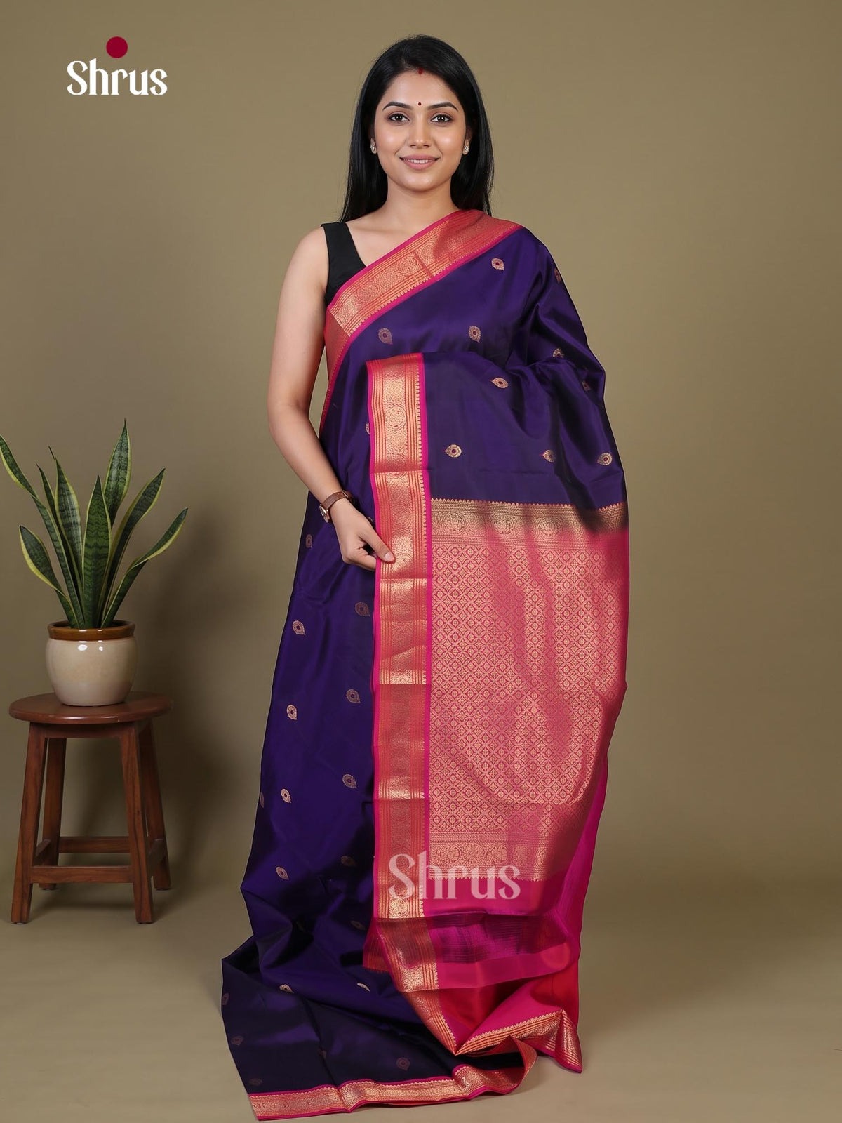 Kanchipuram silk Saree - EI02345