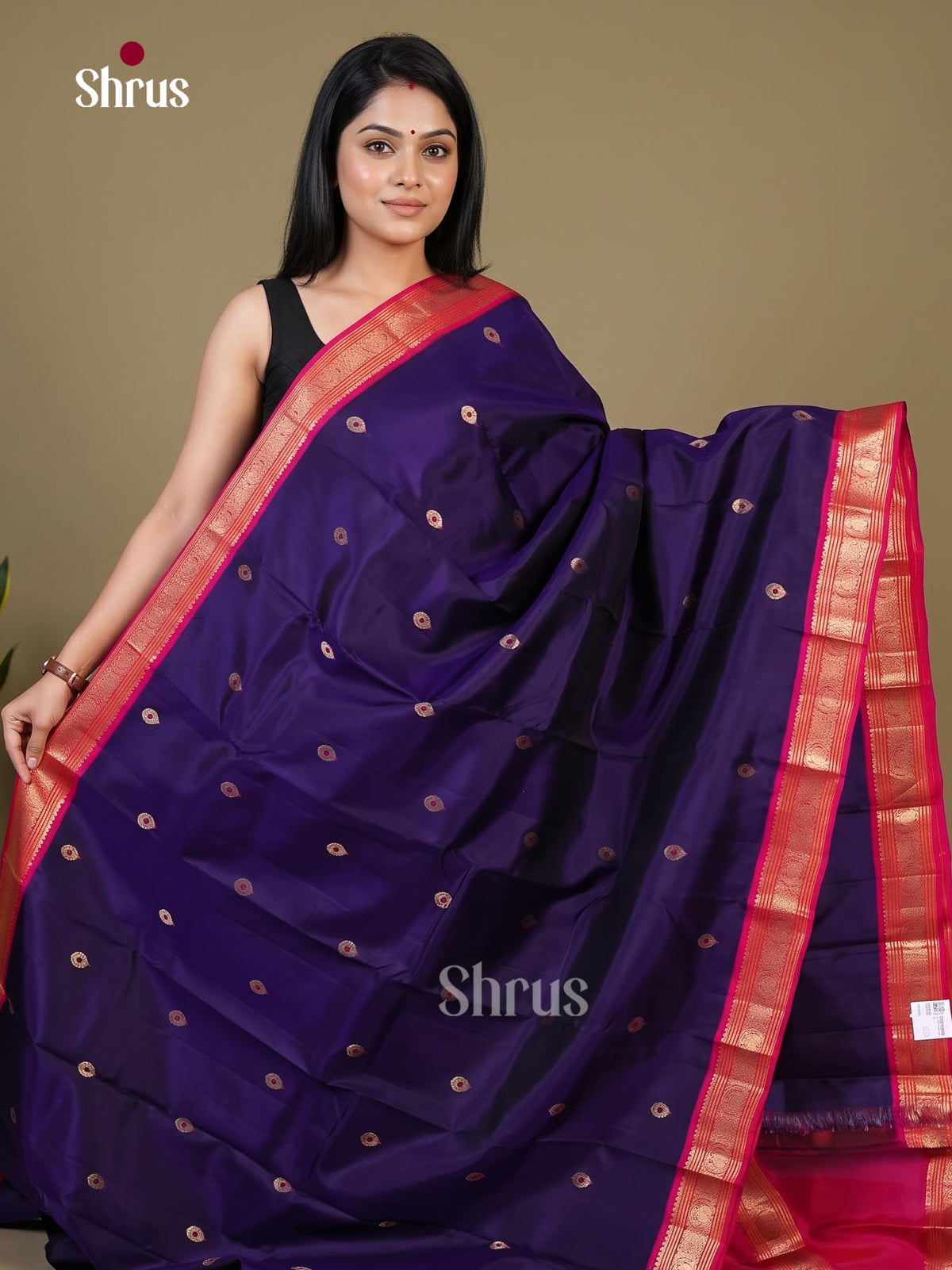 Kanchipuram silk Saree - EI02345