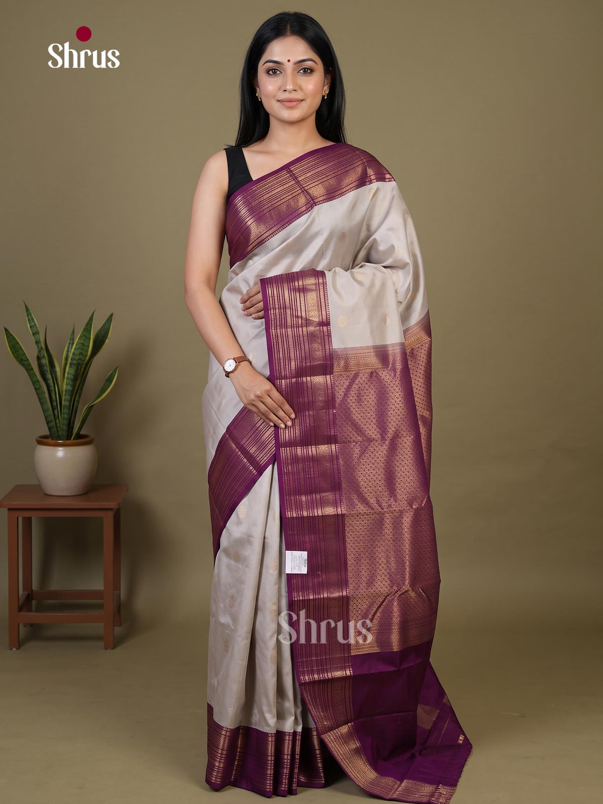 Kanchipuram silk Saree - EI02352