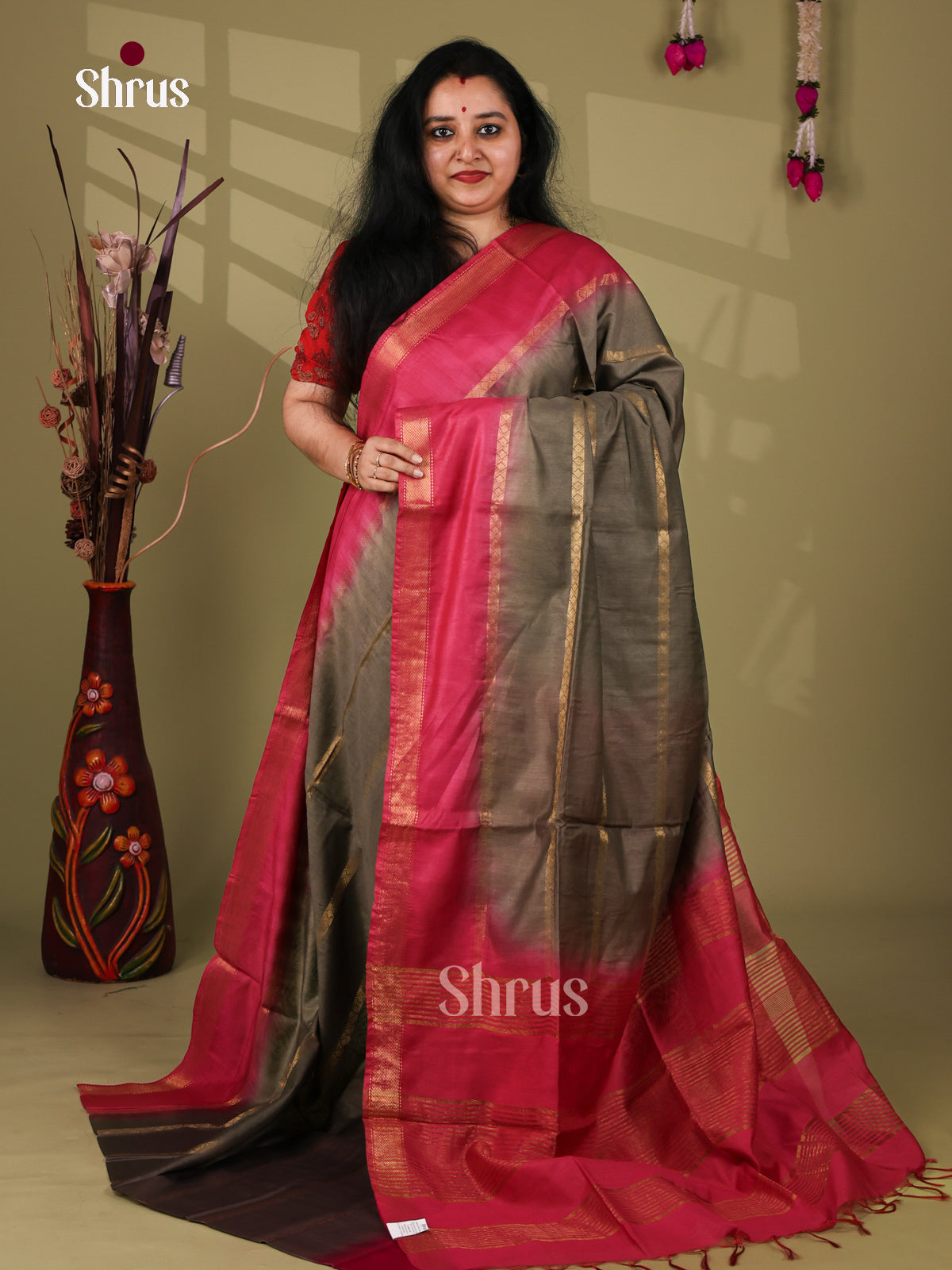 Semi Tussar Saree - EI05097