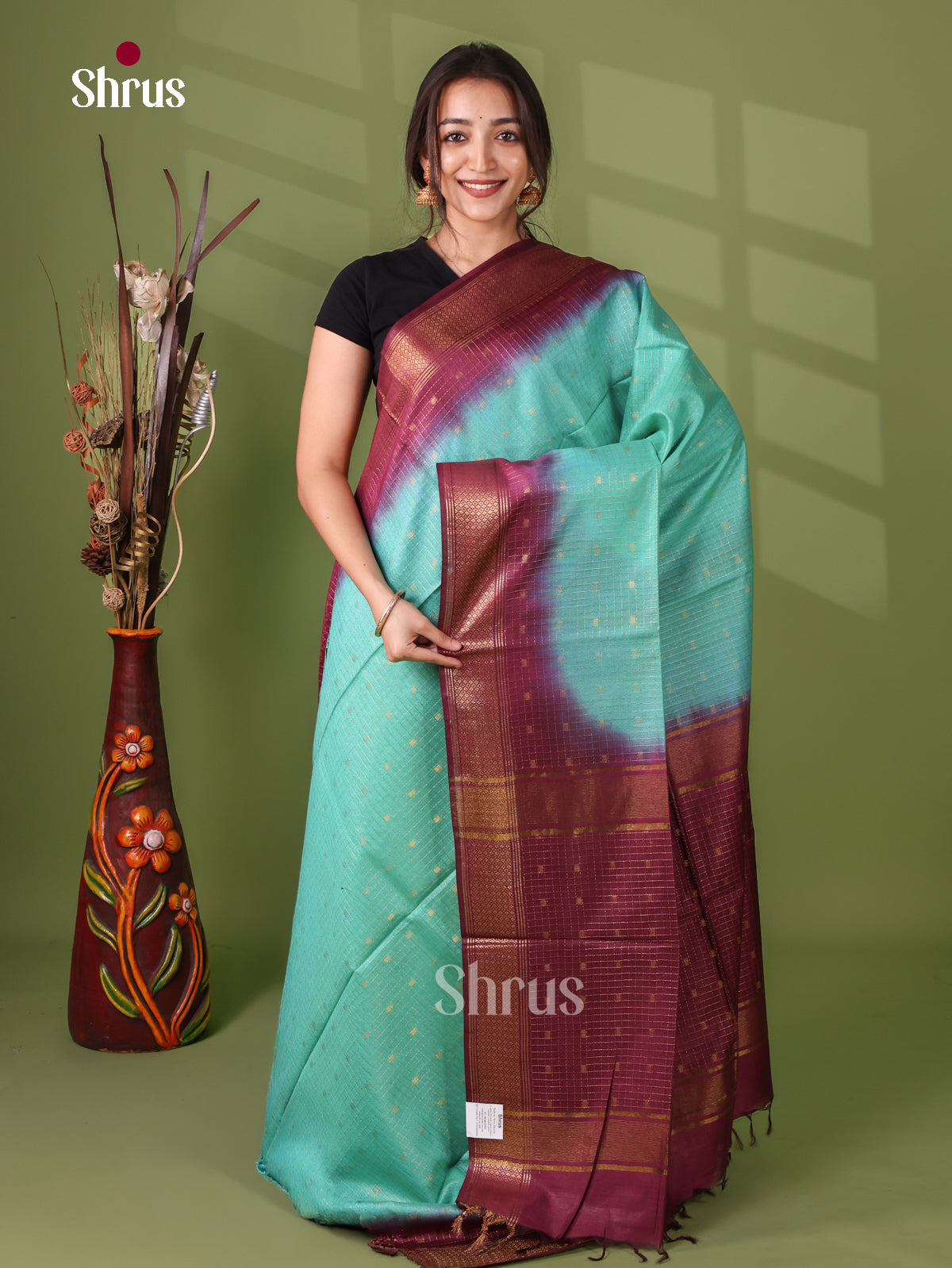 Semi Tussar Saree - EI05155