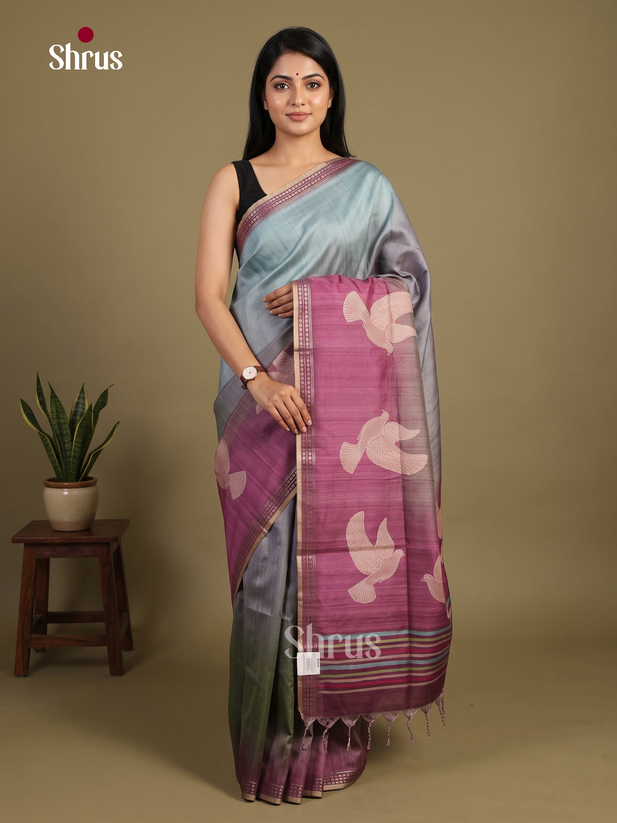 Printed Semi Tussar Saree - EI07205 - Shop on Shrus.com