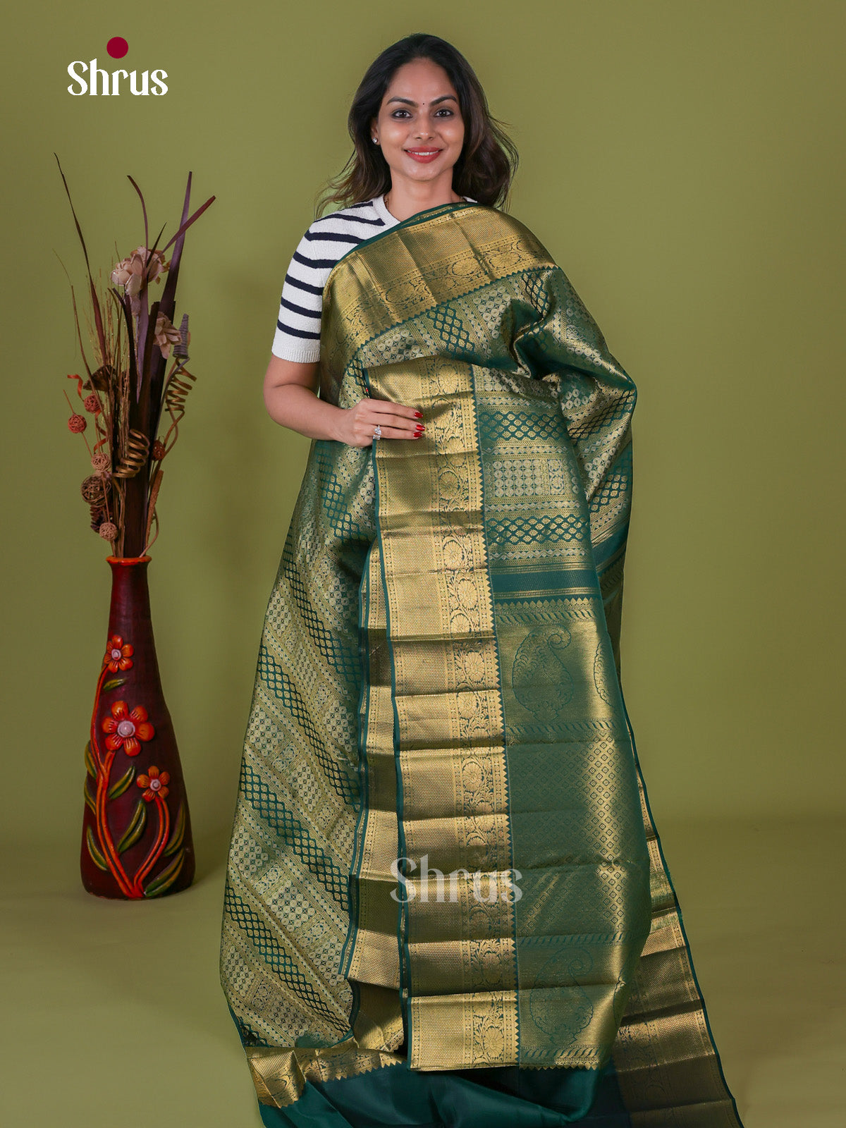 Kanchipuram silk Saree - EI08027