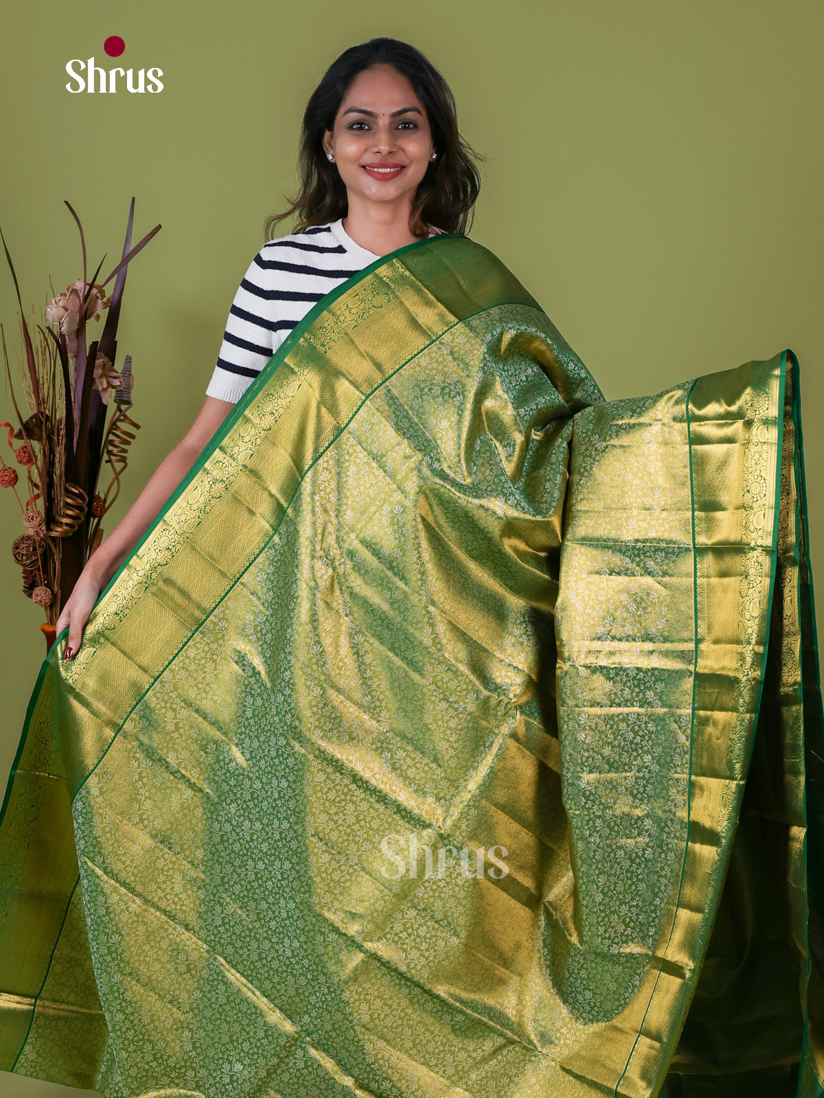 Kanchipuram silk Saree - EI08188