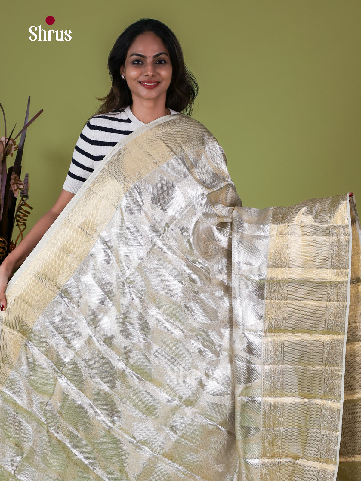 Kanchipuram silk Saree - EI08269