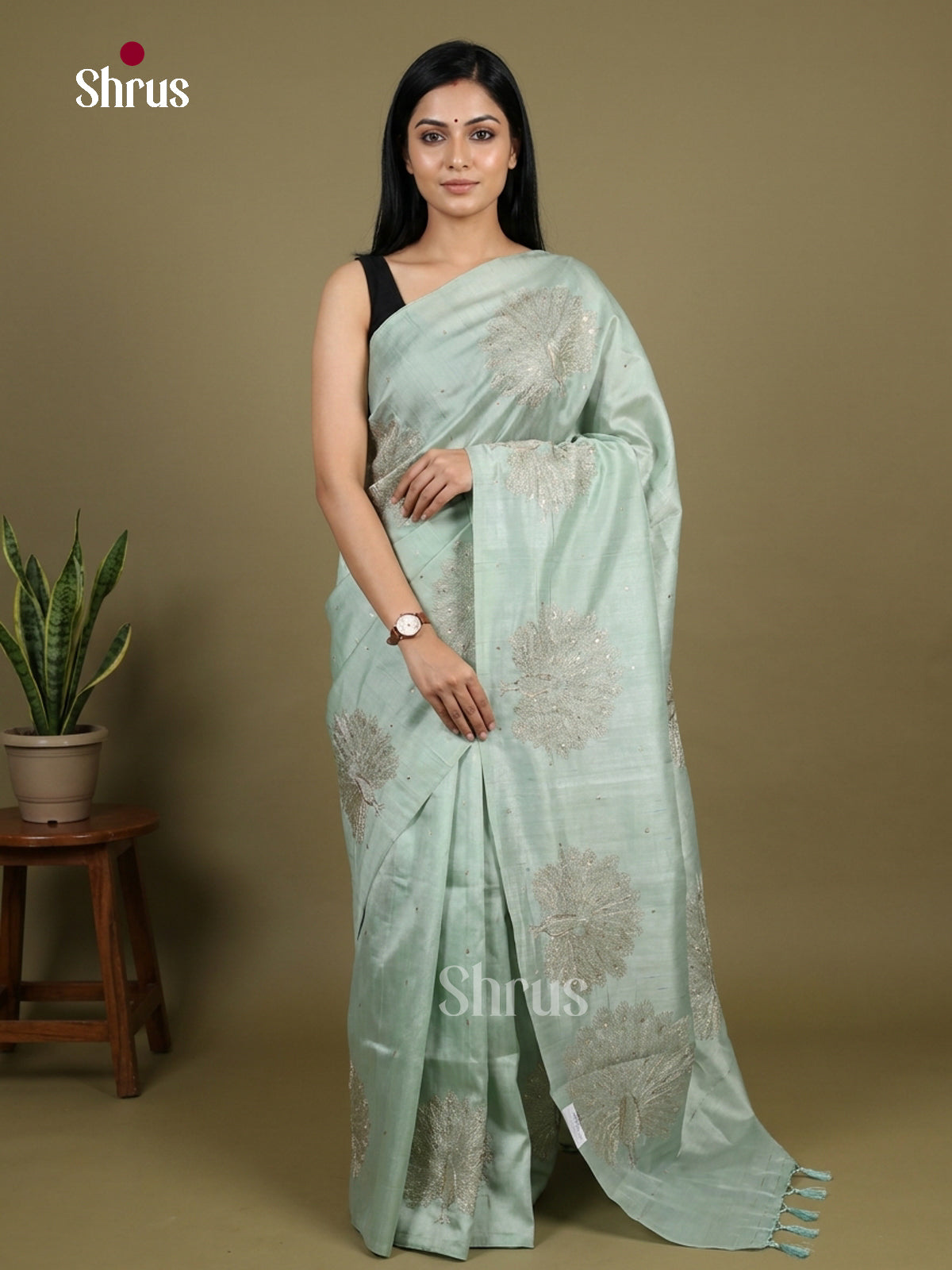 Semi Rawsilk Embroidery Saree - EI10119
