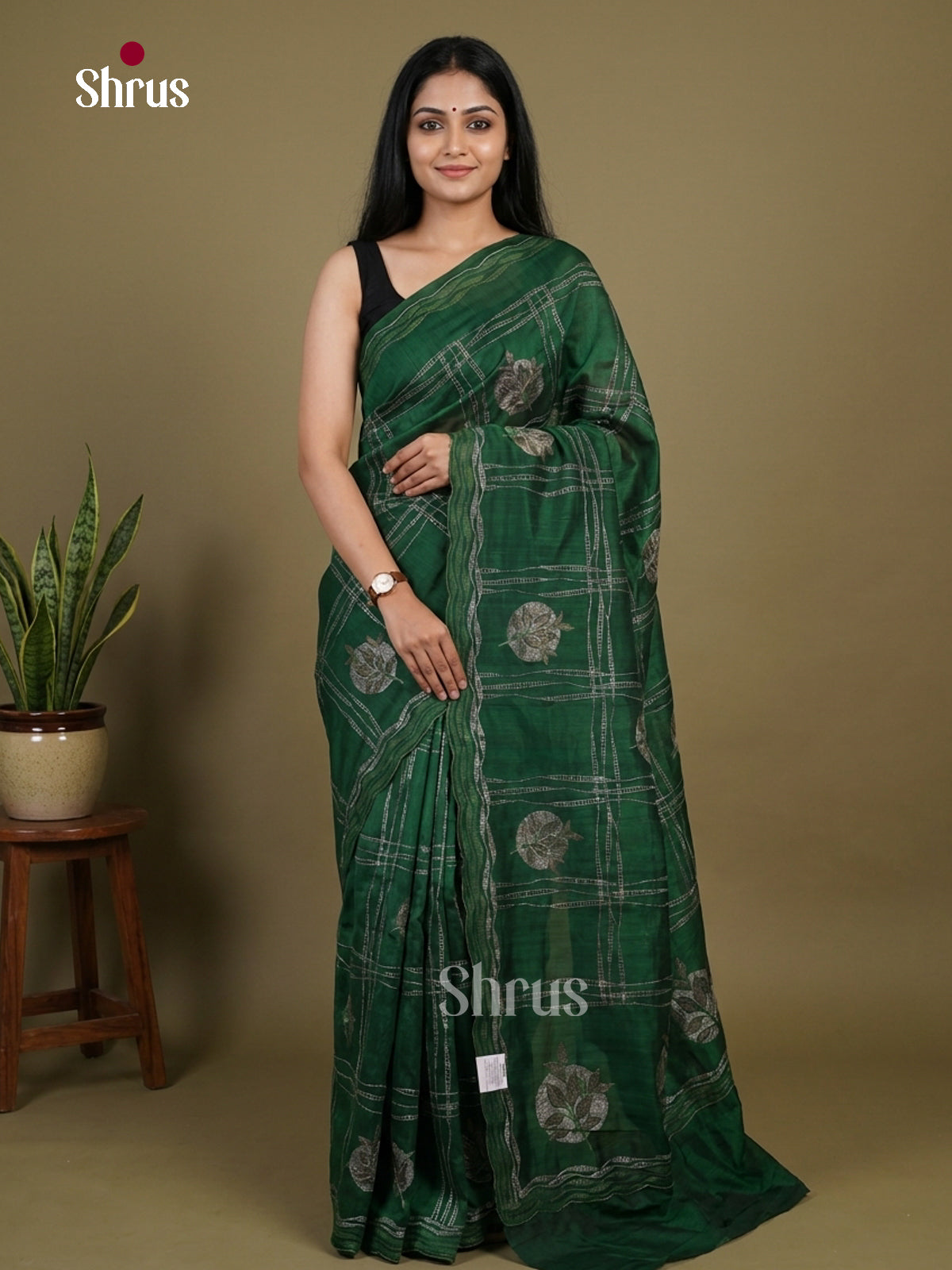 Semi Rawsilk Embroidery Saree - EI10137