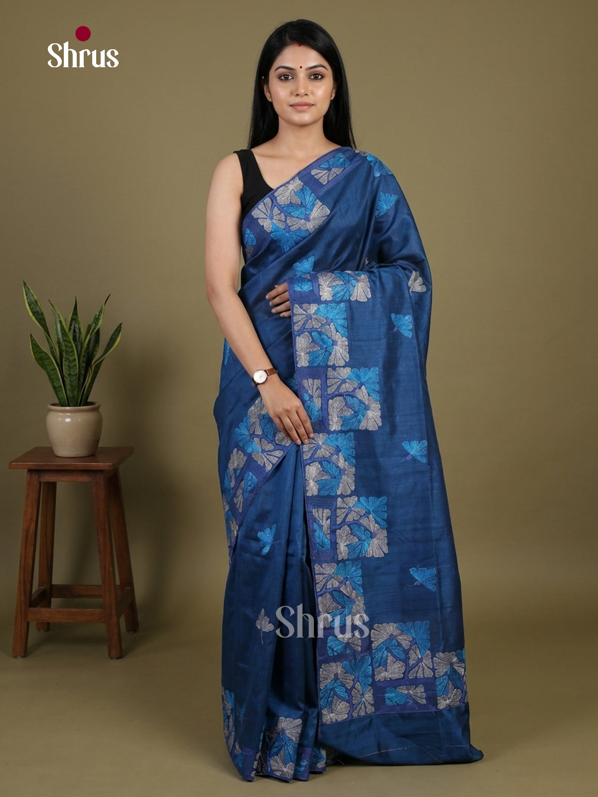 Semi Rawsilk Embroidery Saree - EI10370