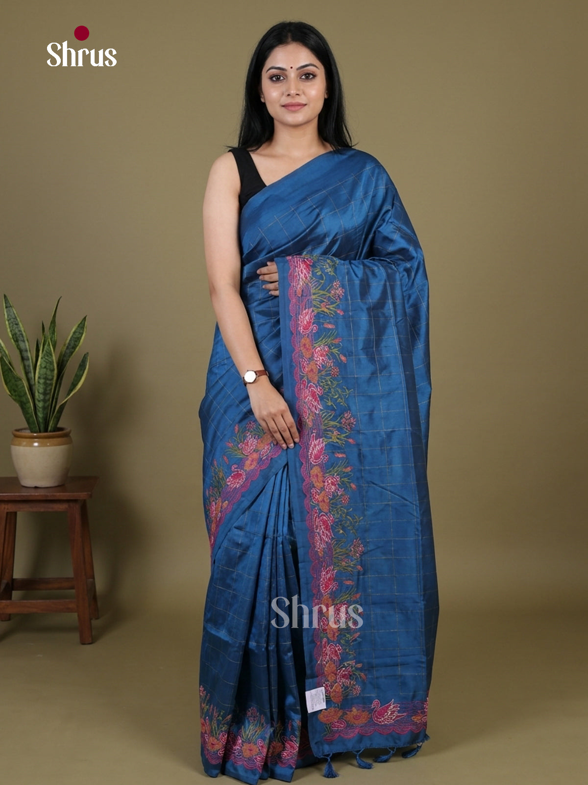 Semi Rawsilk Embroidery Saree - EI10500