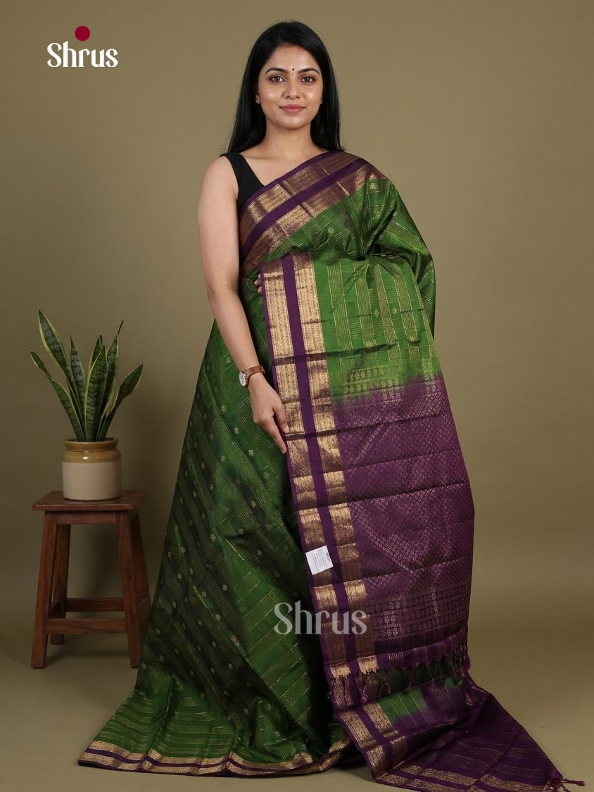 Kanchipuram Silk Saree - EI15180