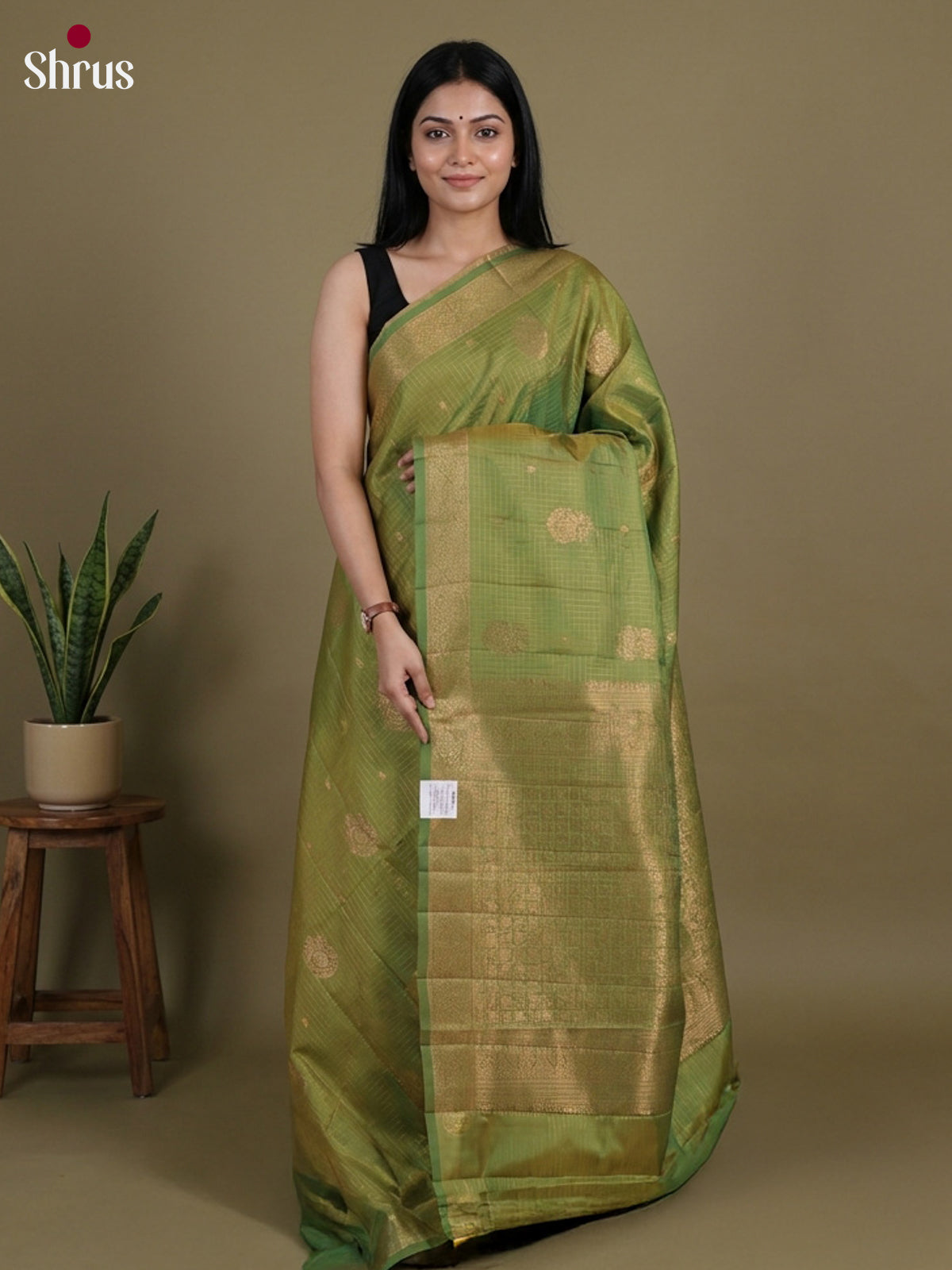Apoorva Silk Saree - EI16045