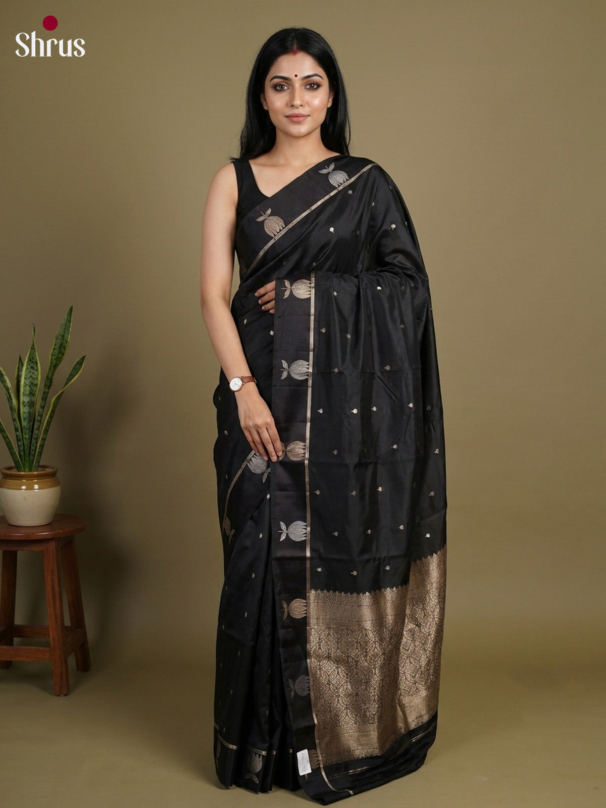 Apoorva Silk Saree - EI16075