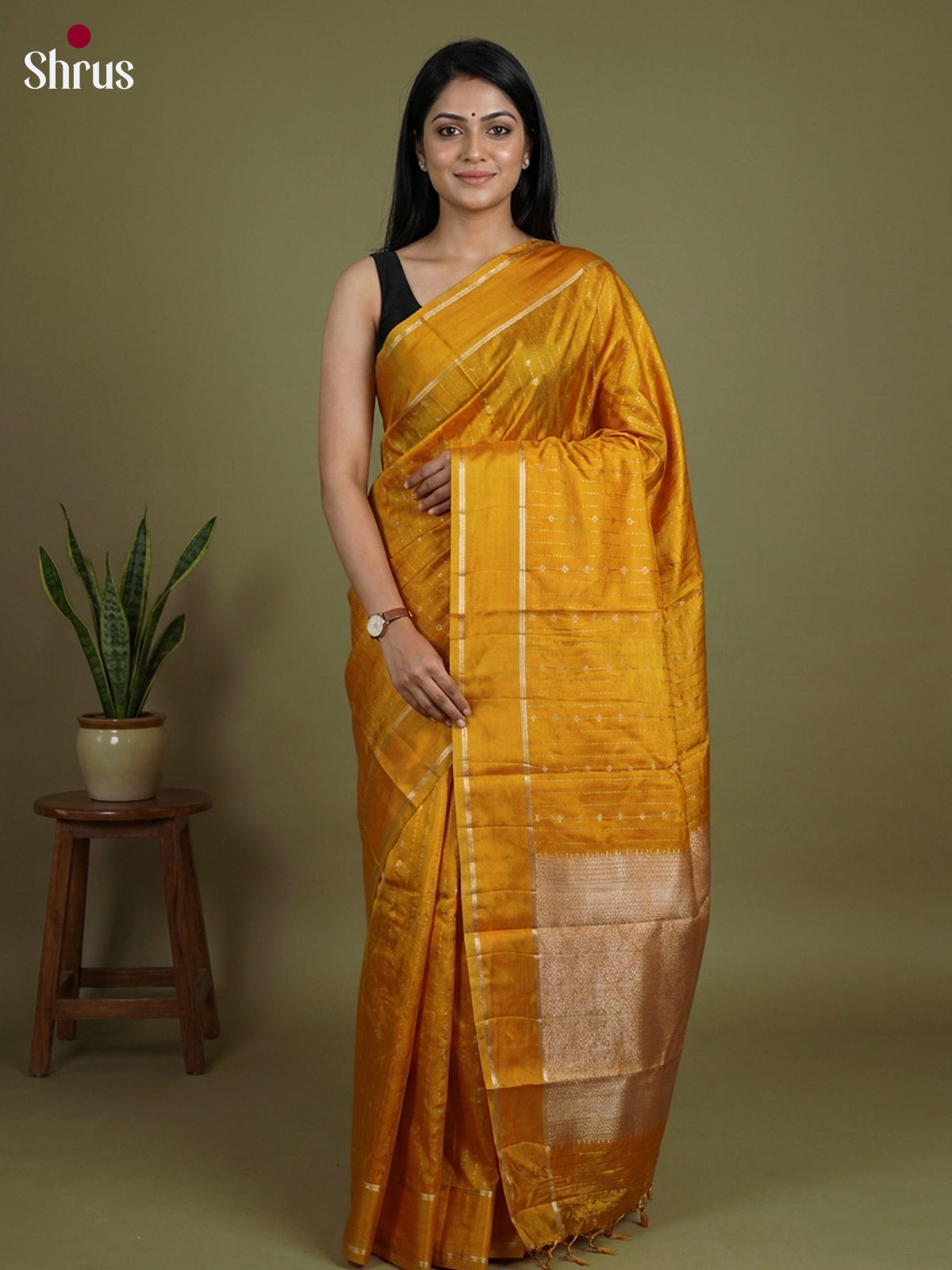 Apoorva Silk Saree - EI16085