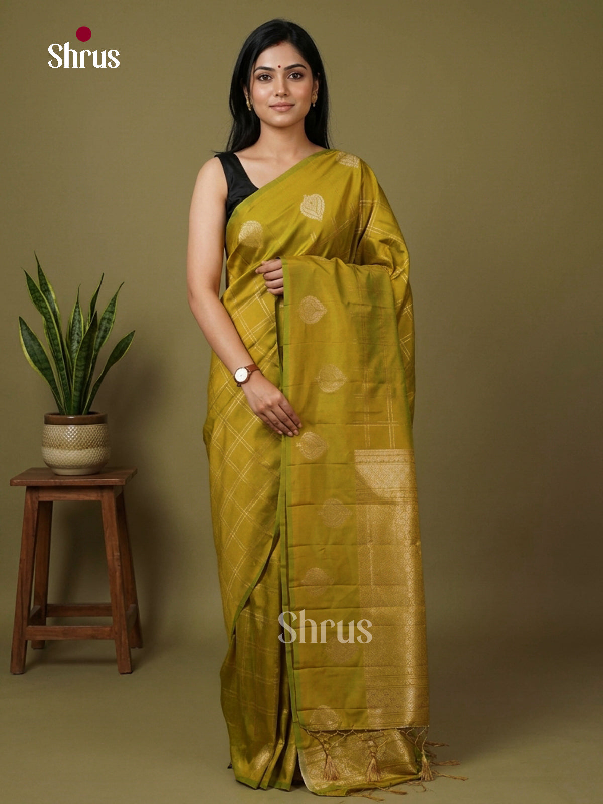 Apoorva Silk Saree - EI16171