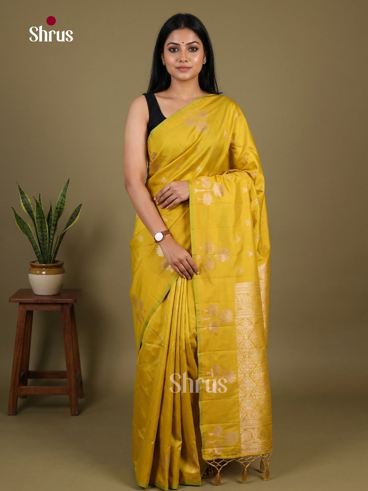 Apoorva Silk Saree - EI16172