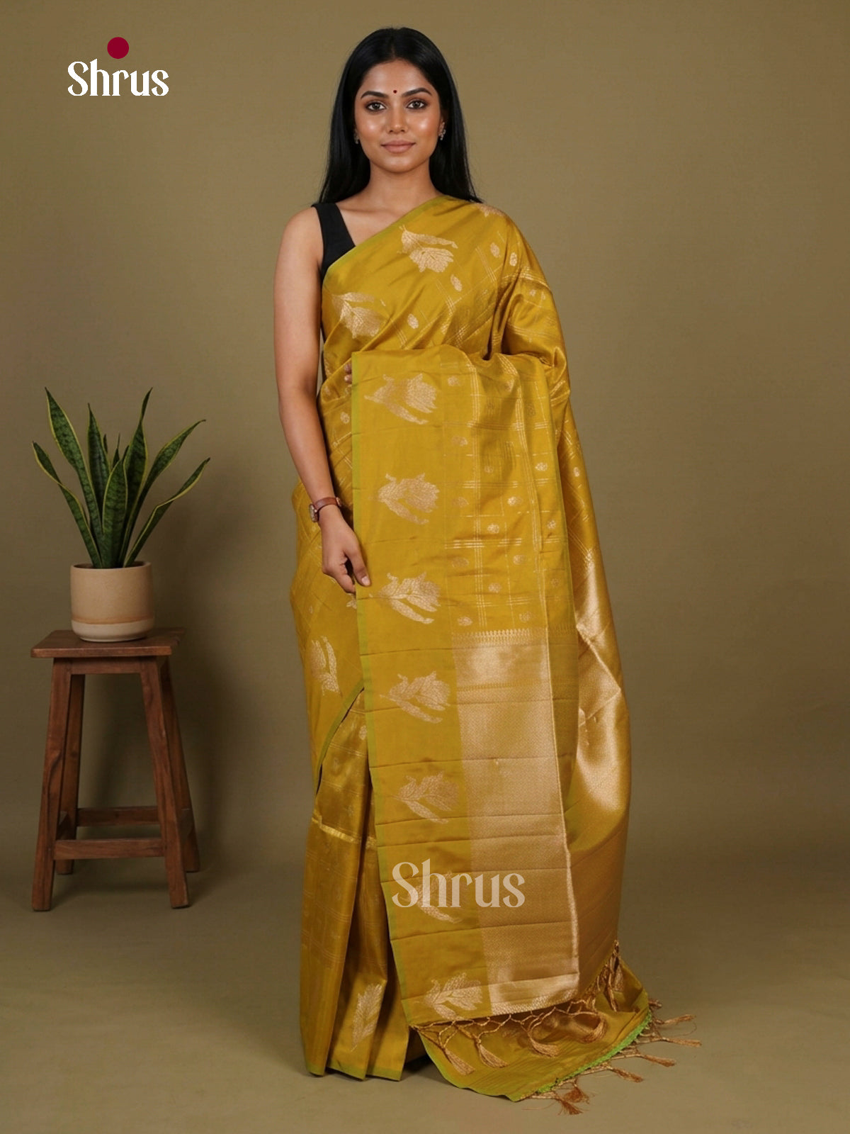 Apoorva Silk Saree - EI16176