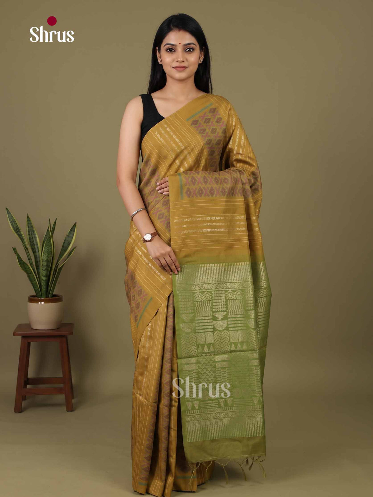 Champa semitussar Saree - EI16925