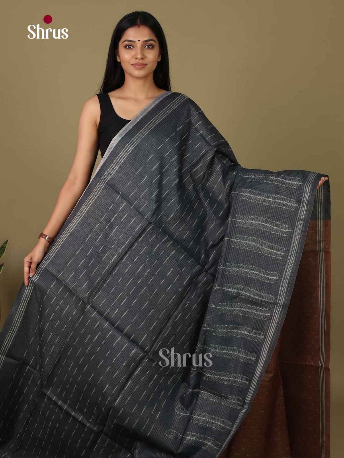 Printed Semi Tussar Saree - EI17028