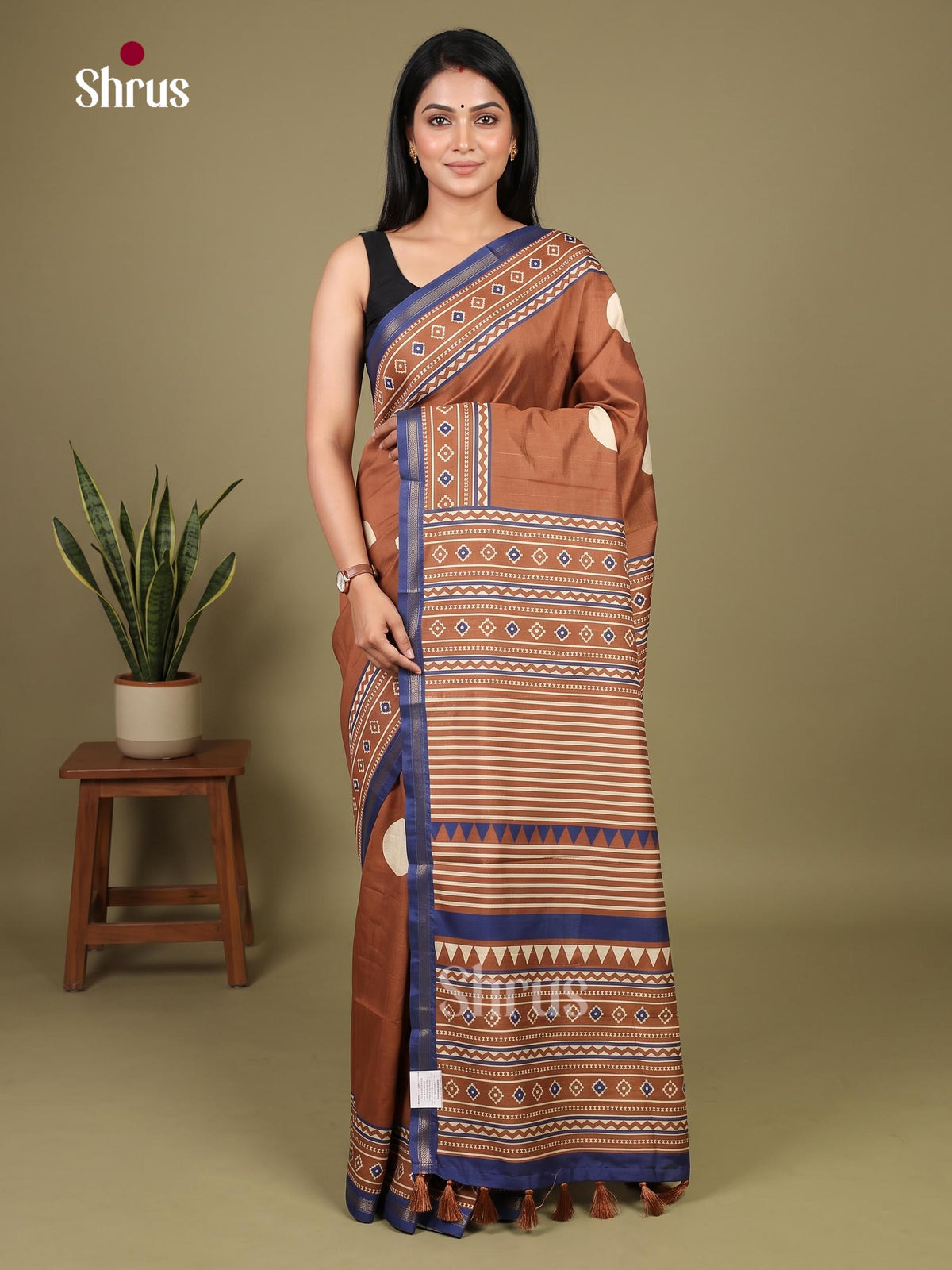 Art Modal Saree - EI24080