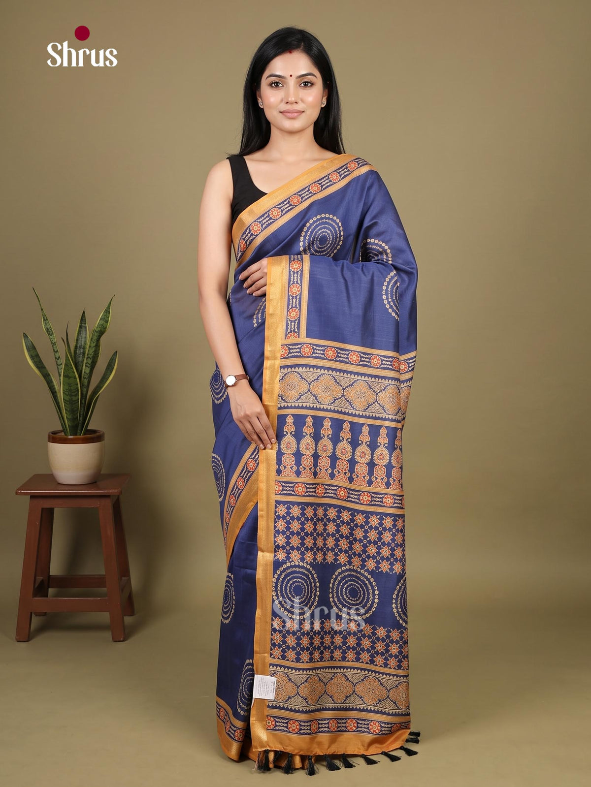 Art Modal Saree - EI24118