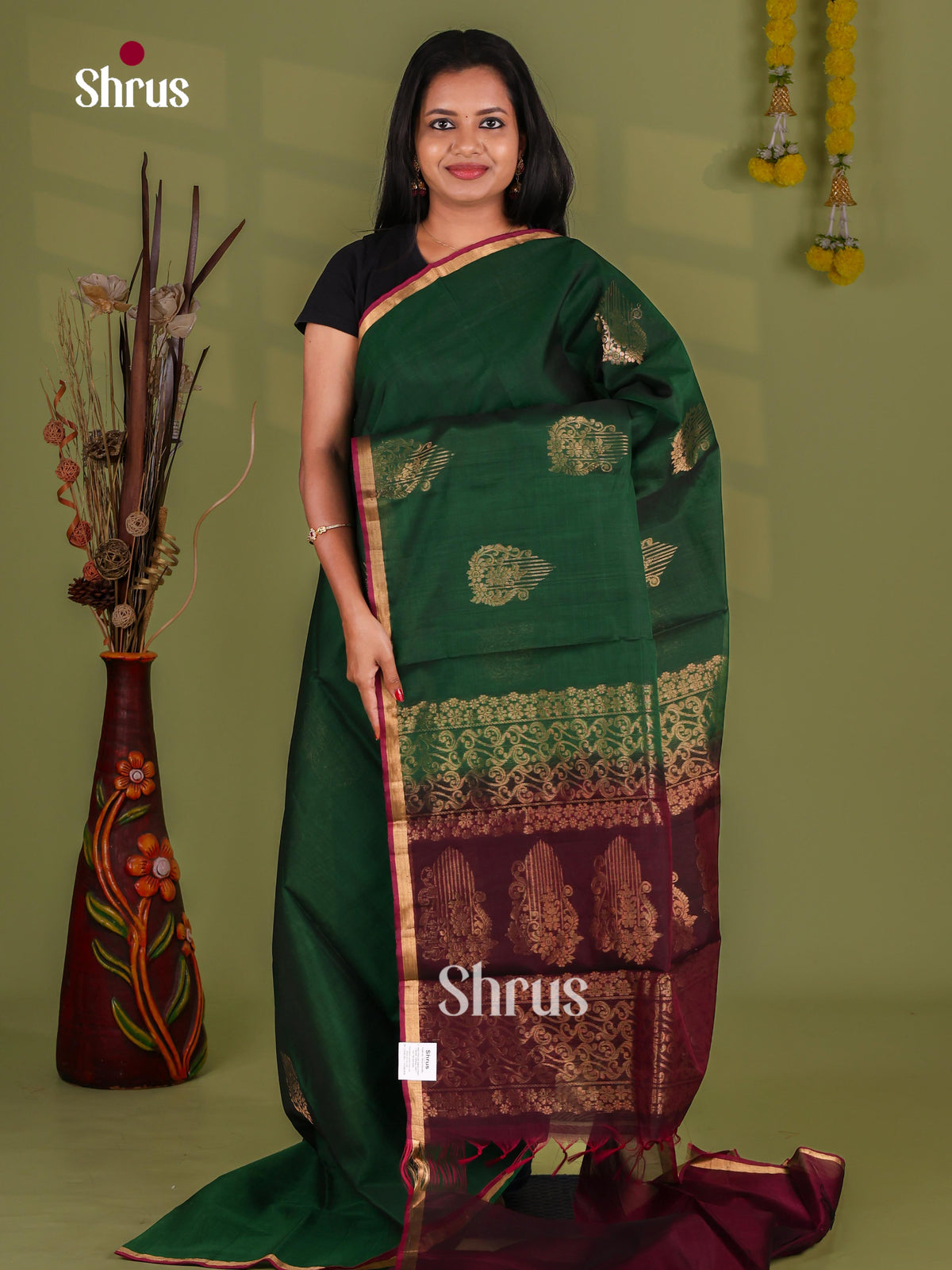 Silk Cotton Saree - EJ08560