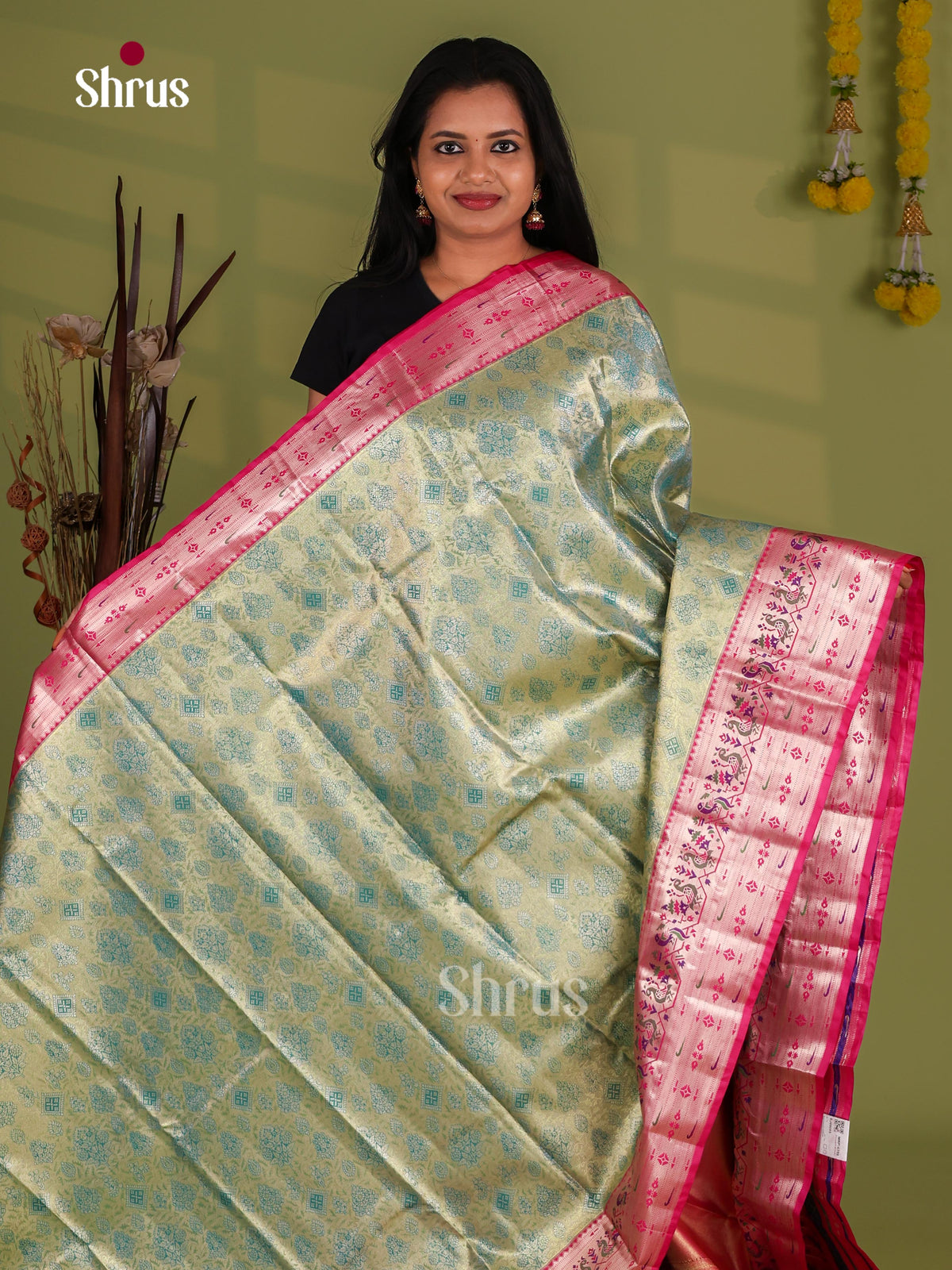 Kanchipuram-halfpure Saree - EJ09085