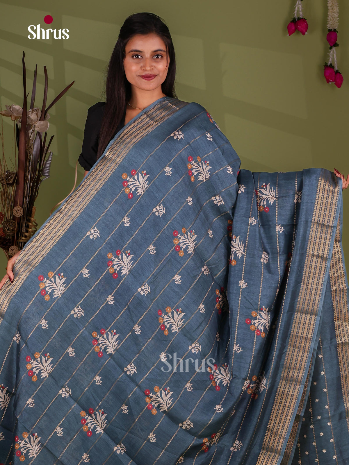 Semi Crepe Saree - EJ11275