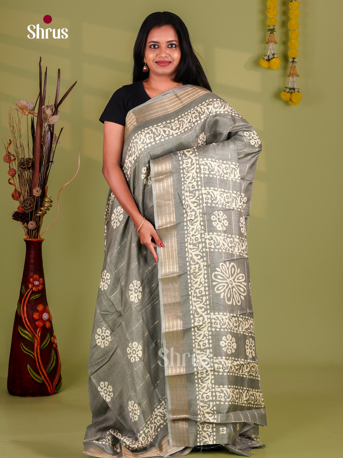 Semi Crepe Saree - EJ11301