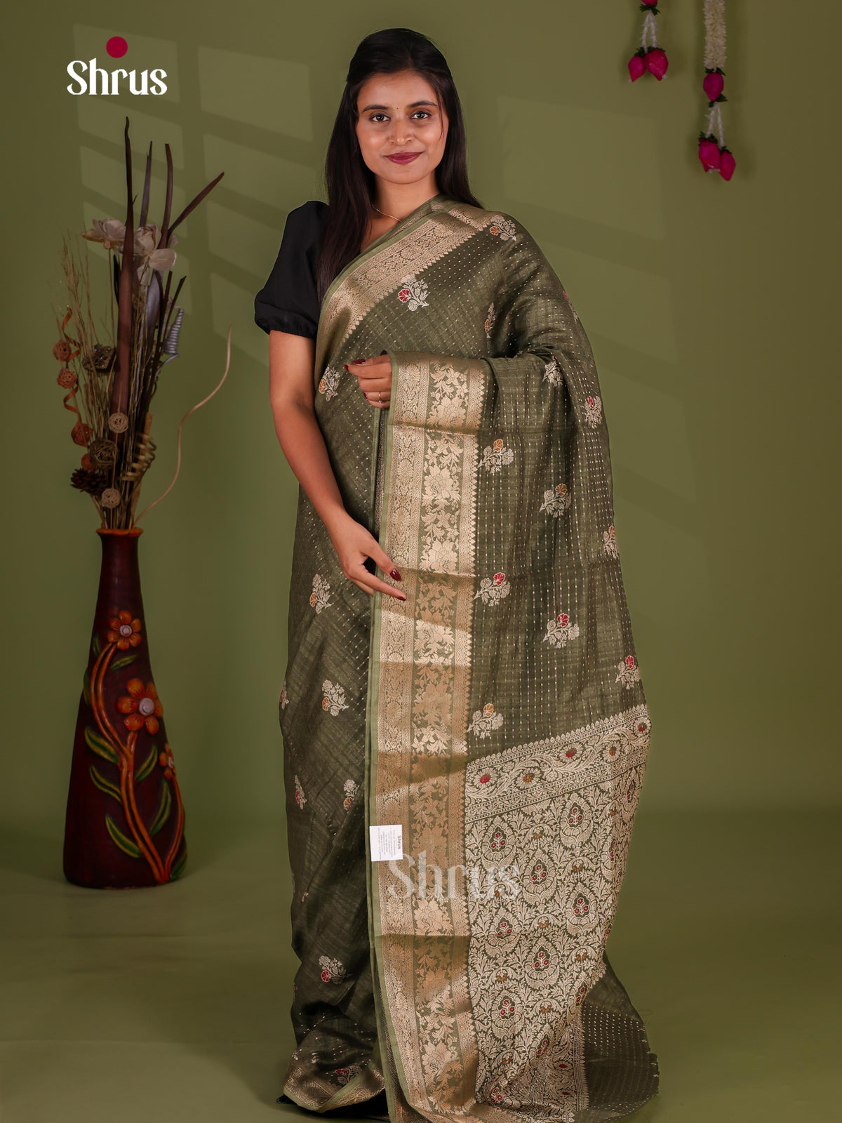 Semi Crepe Saree - EJ11324