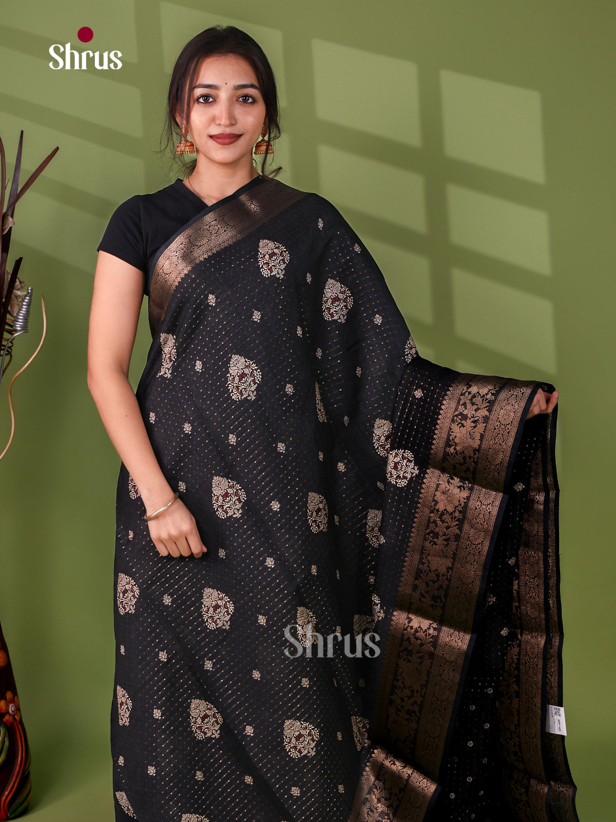 Semi Crepe Saree - EJ11334