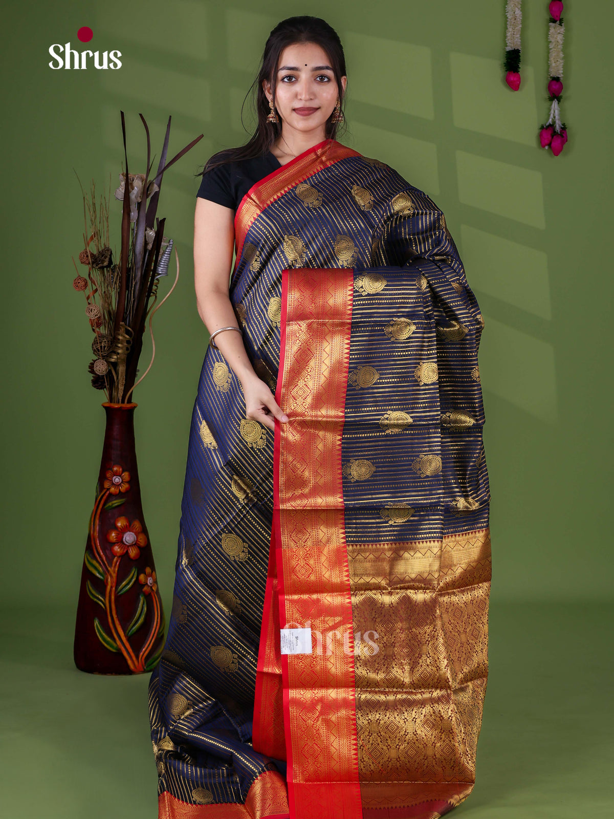 Semi Kanchipuram Saree - EJ16042