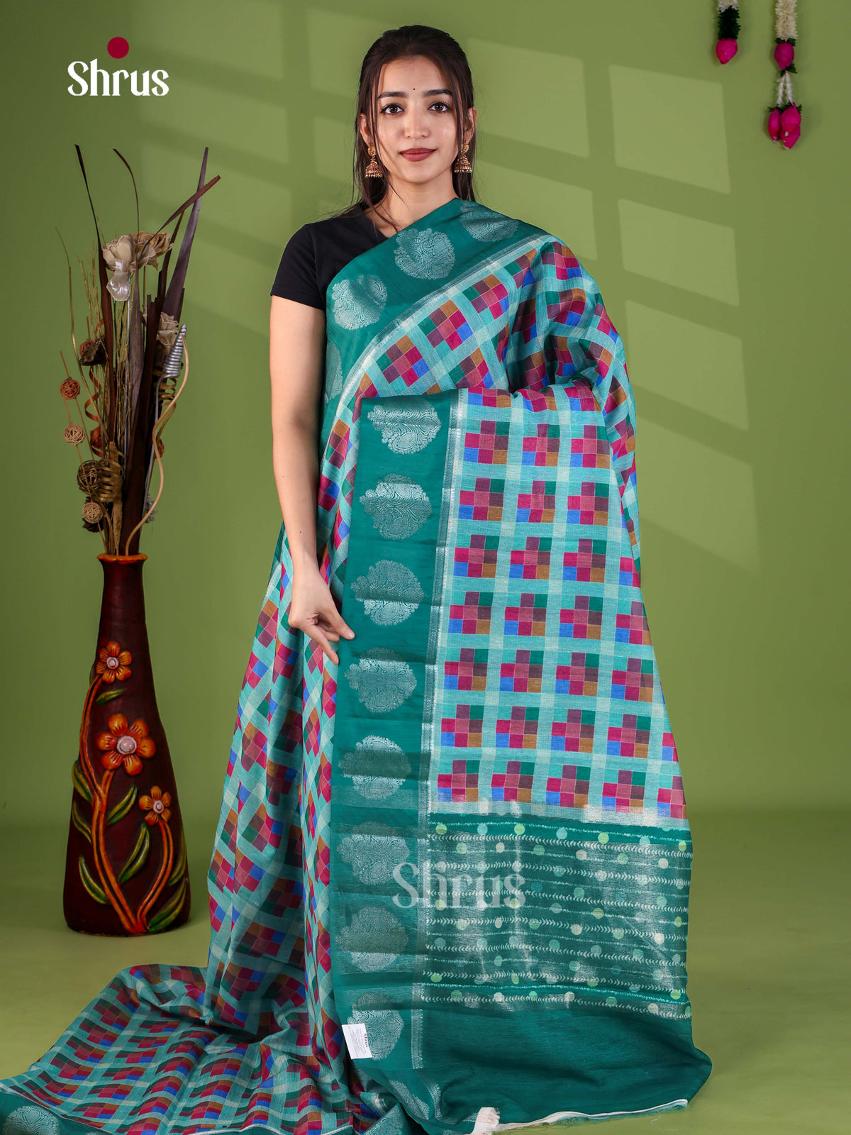 Apoorva Madras Checks Saree - EJ24038