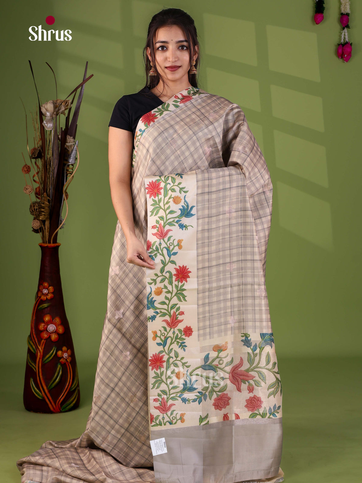 Apoorva Madras Checks Saree - EJ24051