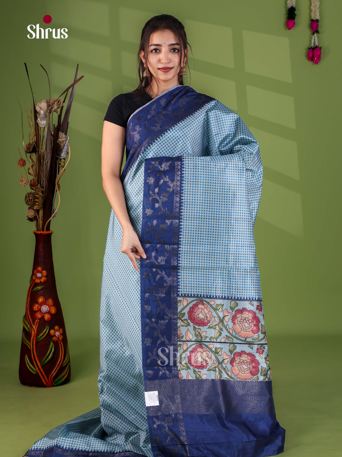 Apoorva Madras Checks Saree - EJ24064