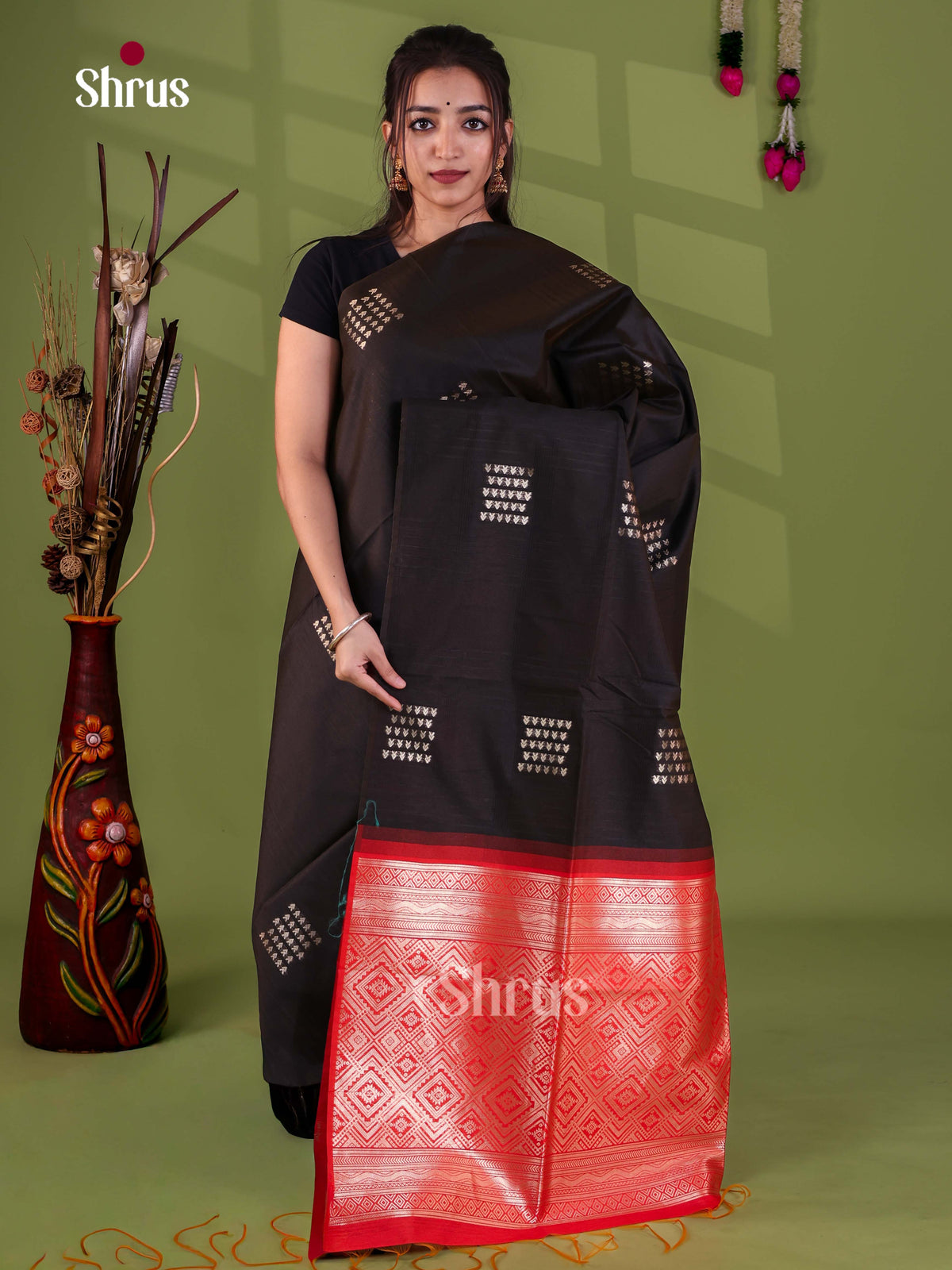 Madeleine Silk Saree-EJ24382