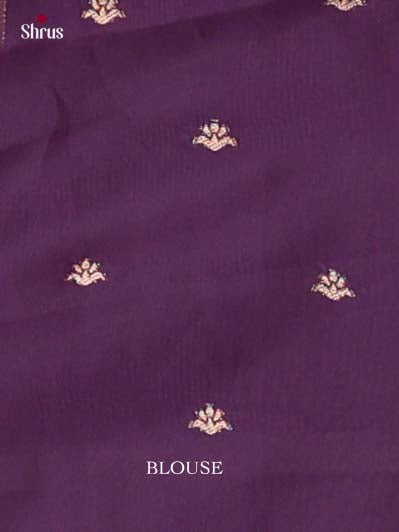 Semi Soft Silk - Madras Checks Saree - EJ29002