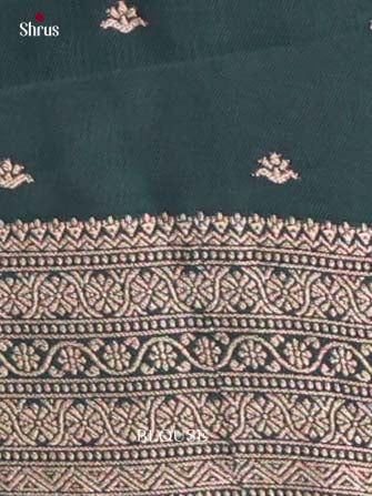 Semi Soft Silk - Madras Checks Saree - EJ29004