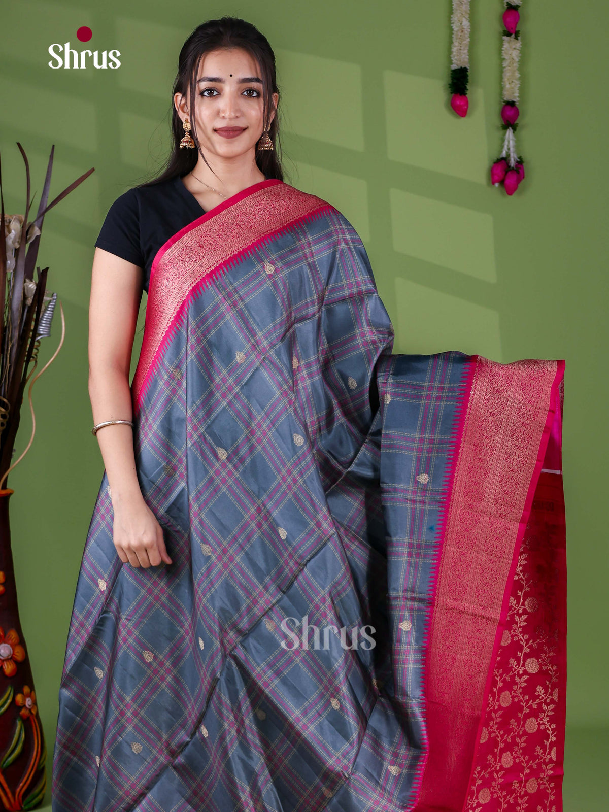Banarasi Semi Tussar Saree - EJ30388