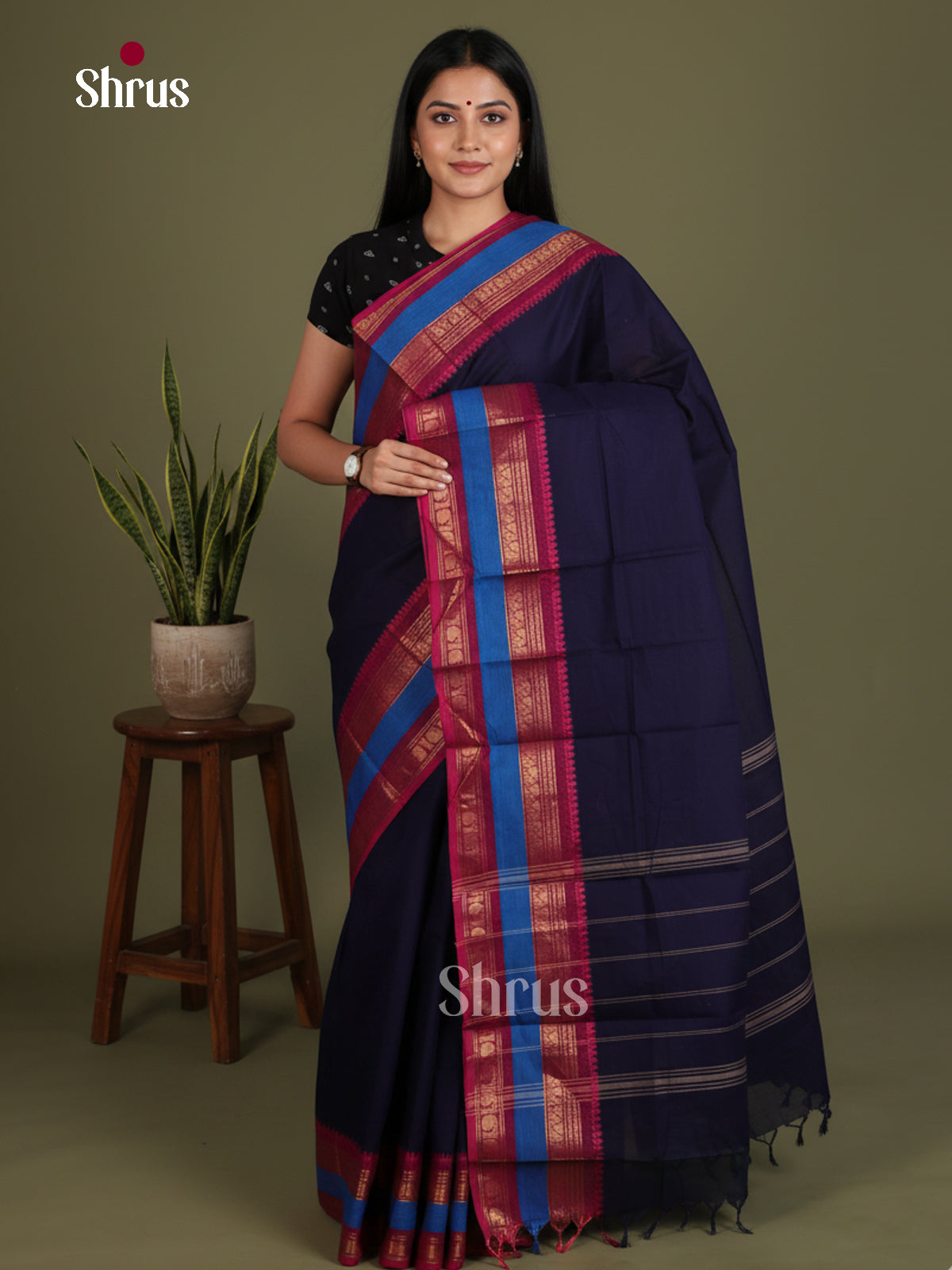 Eelgant Navy Blue Chettinad Cotton Saree With Plain Body & Pink Rettapet Zari Border