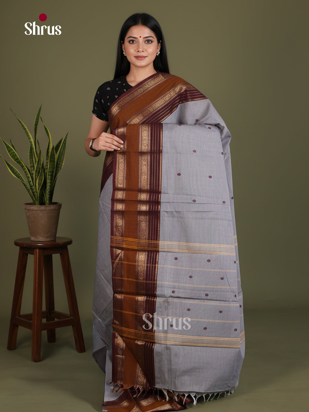 Elegant Grey Chettinad Cotton Saree With Thread Buttas & Maroon Rettapet Zari Border