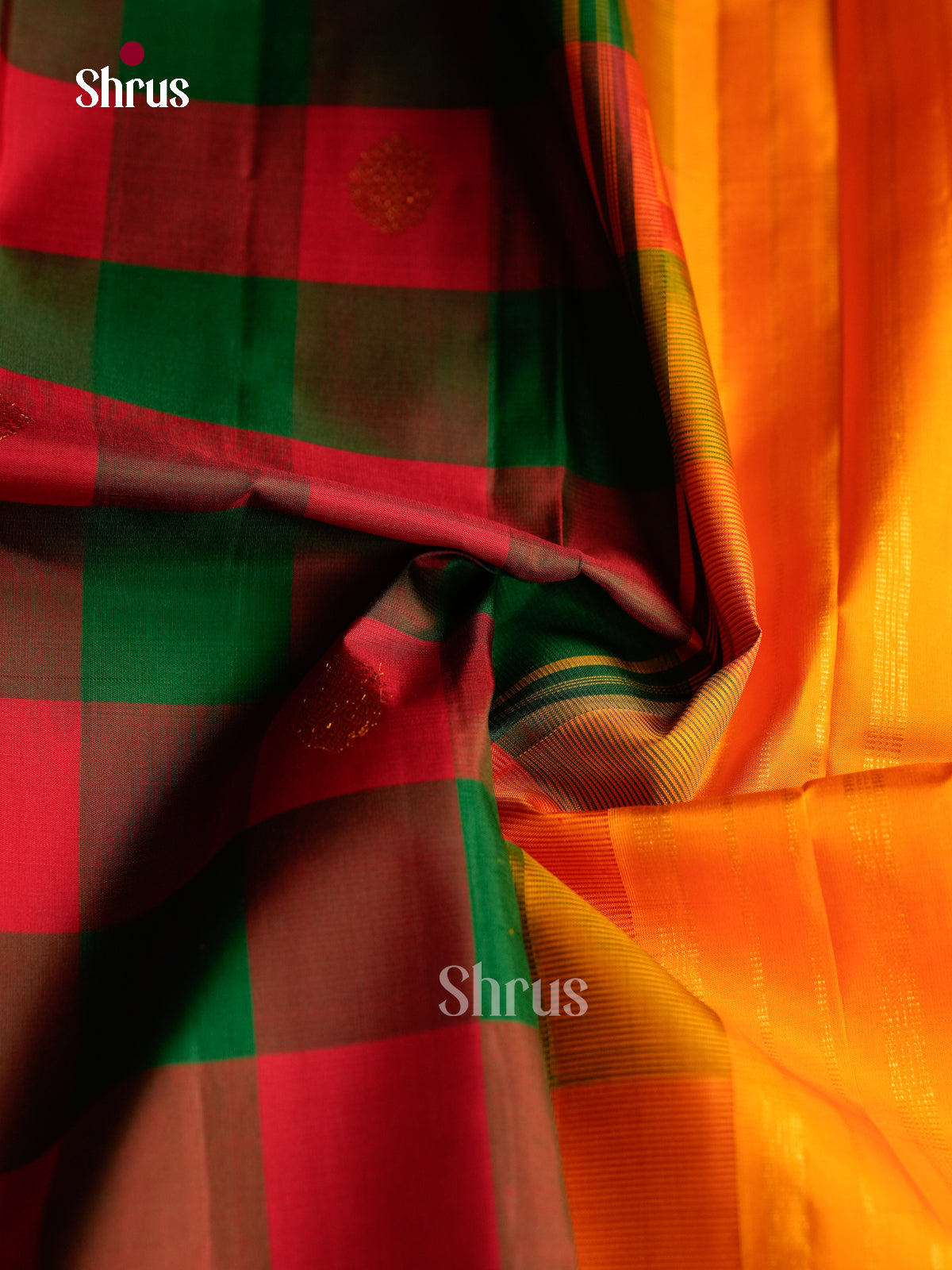 Elegant Kanchi Pattu Saree With Paalum Pazhamum Checks | Yellow Temple Zari Border & Pallu